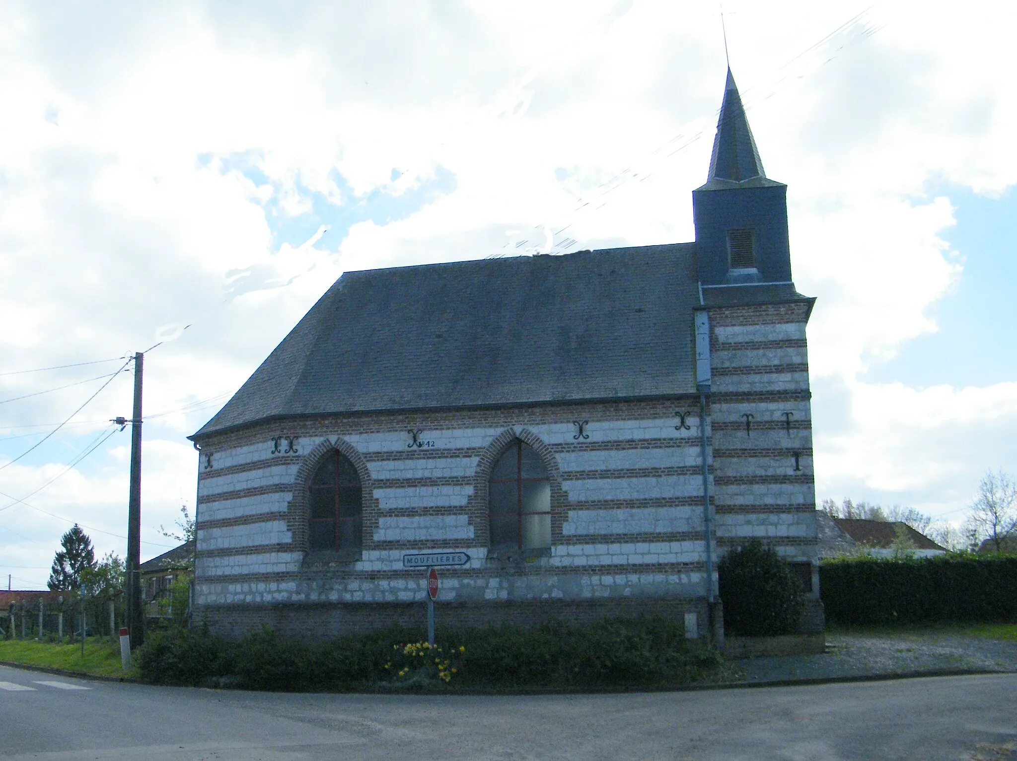 Photo showing: L'église Saint-Jean-Baptiste de Cannessières, Somme, France.