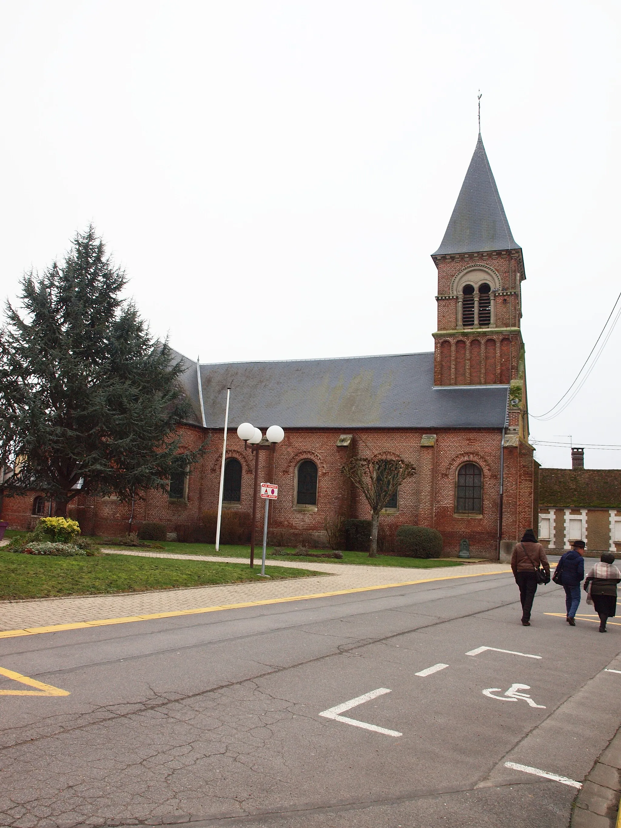 Photo showing: Église Saint-Martin de Rochy-Condé (Oise, France)