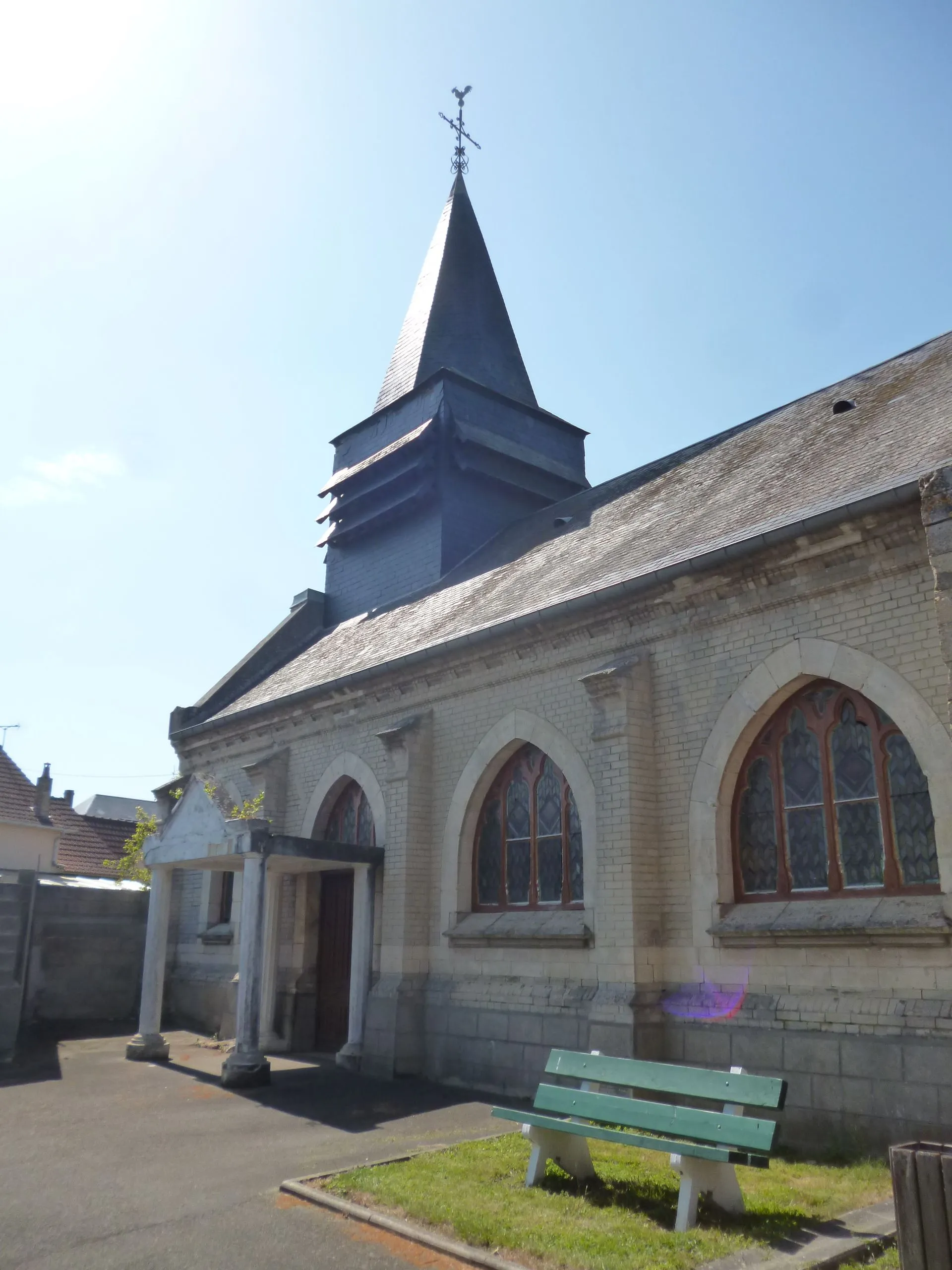 Photo showing: L'église Saint-Lucien de Godenvillers (Oise).