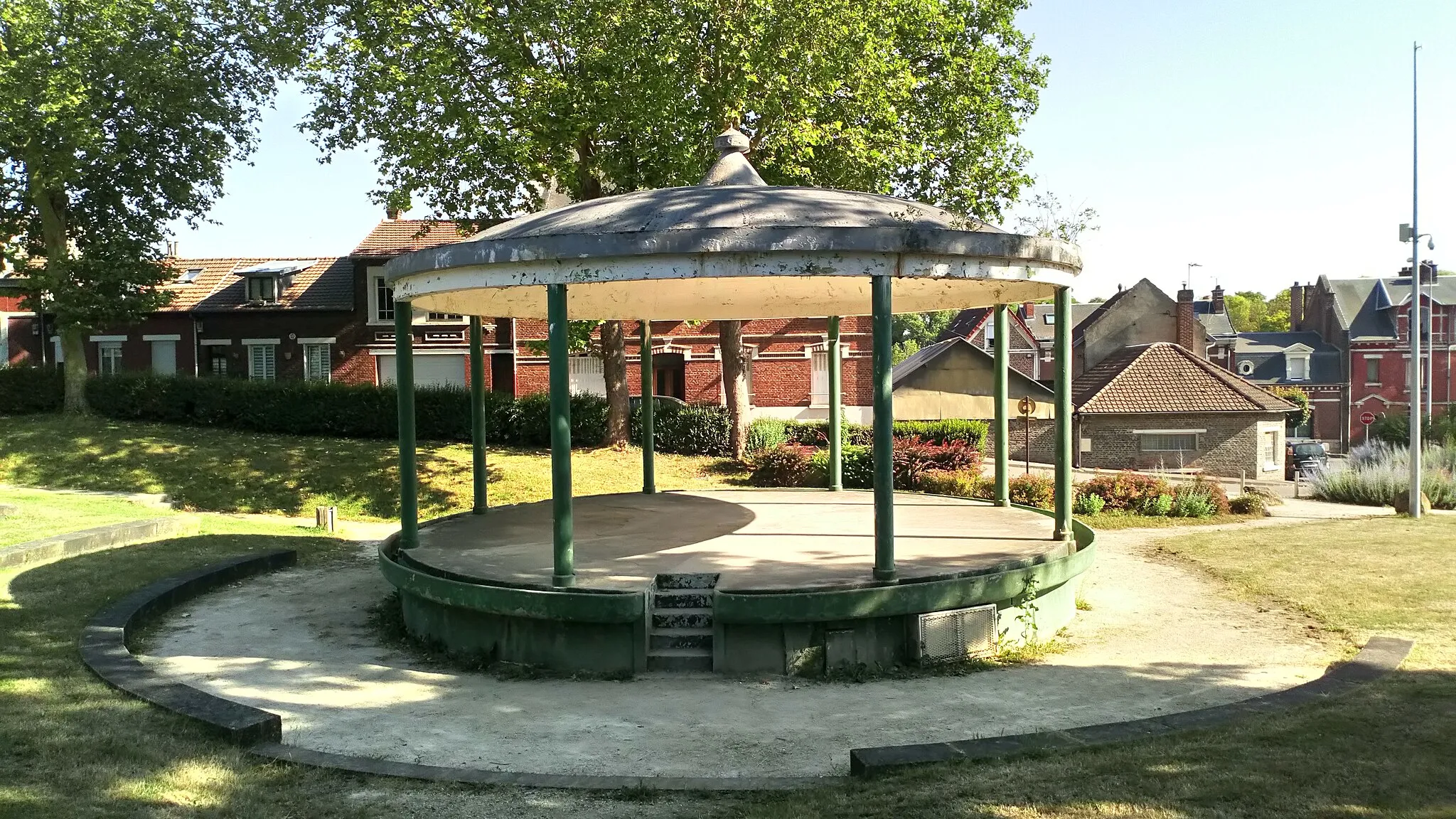 Photo showing: Jardin anglais de Montdidier (Somme) kiosque 3