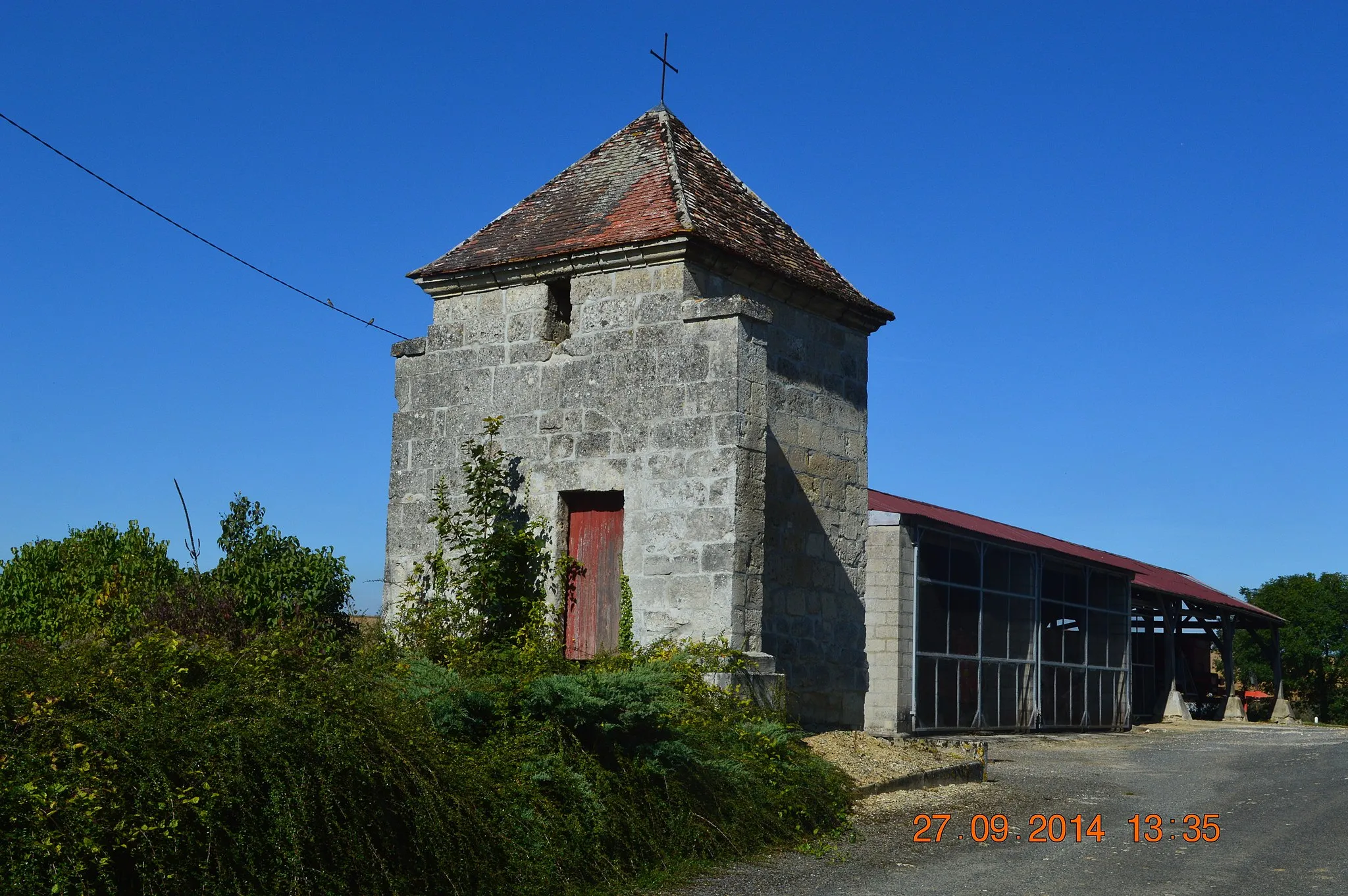 Photo showing: An old tower in Ambrief
