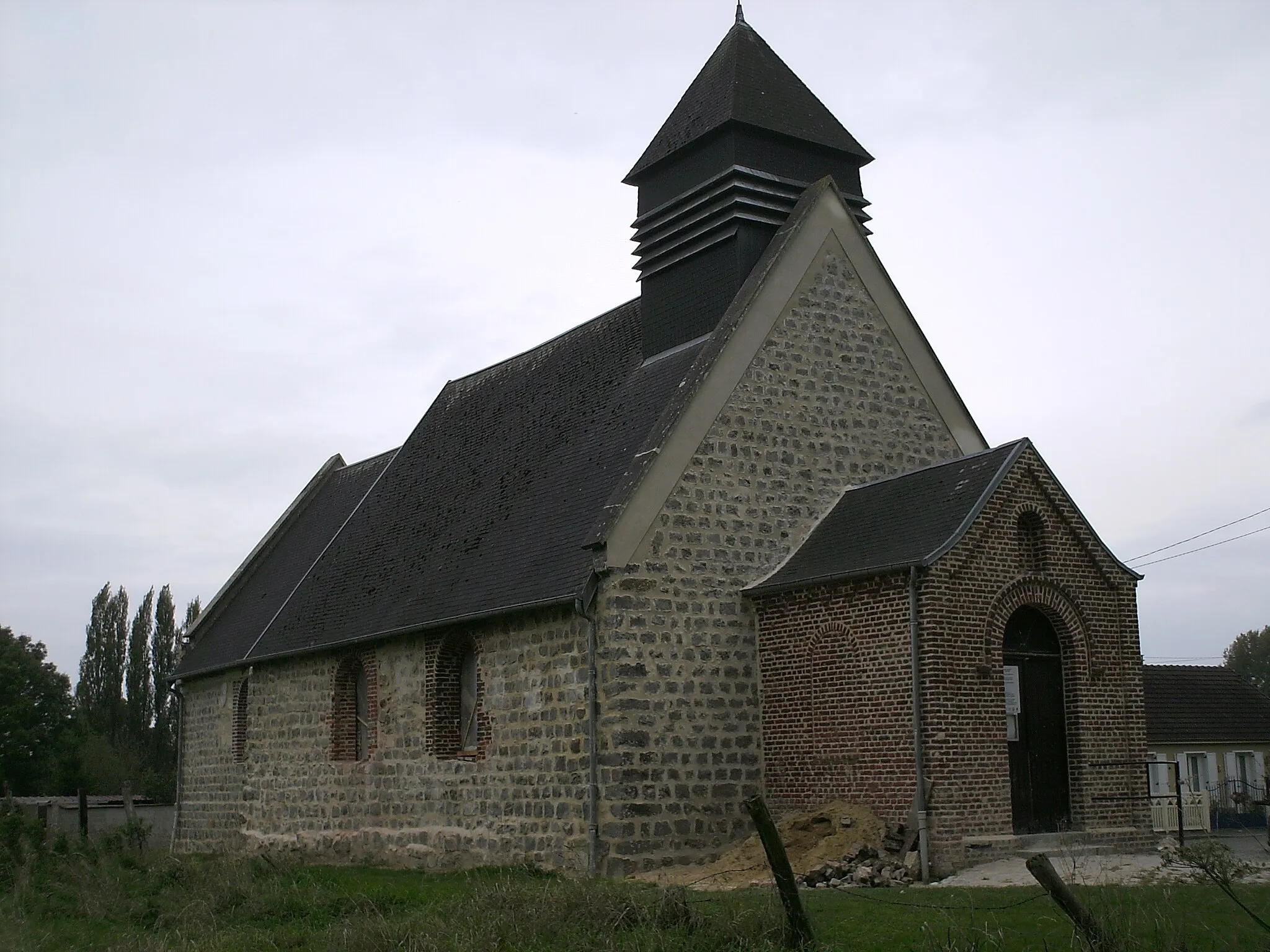 Photo showing: Annois (Aisne, France) -

L'église.