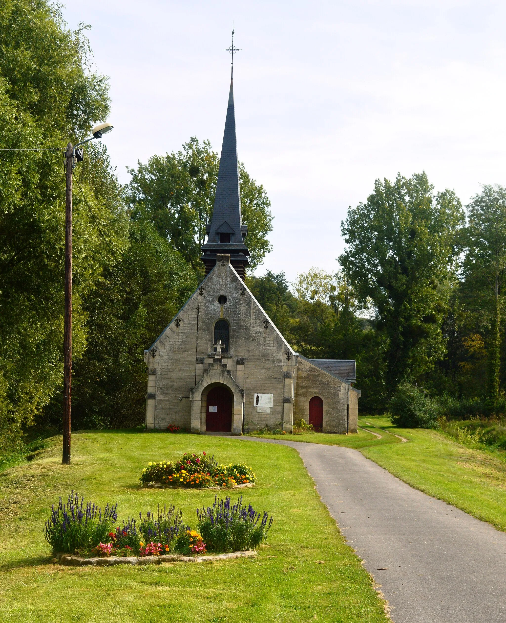 Photo showing: Audignicourt Church