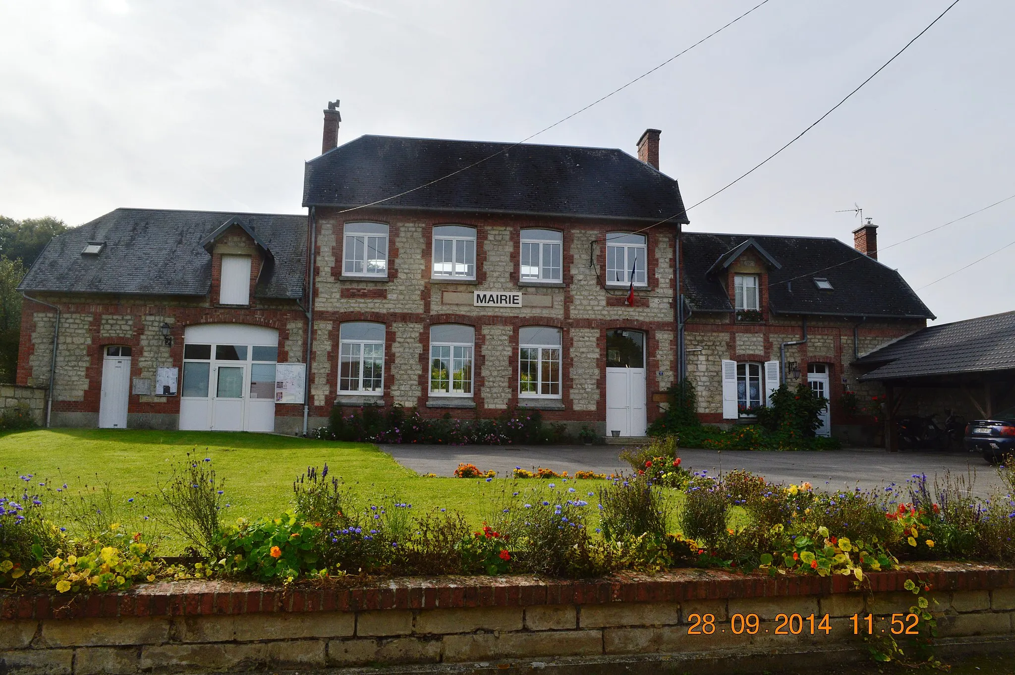 Photo showing: The Town Hall