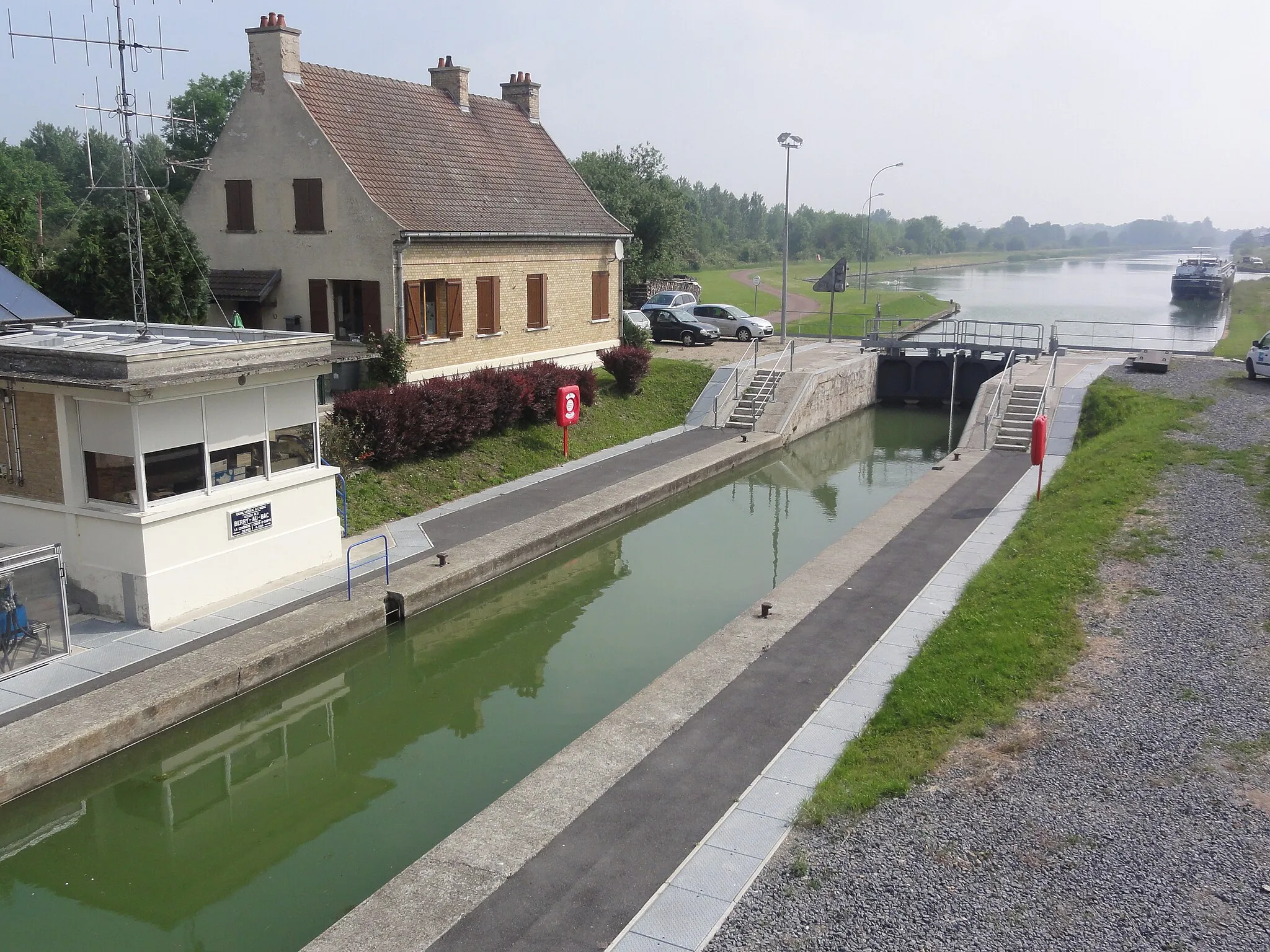 Photo showing: Berry-au-Bac (Aisne) écluse 3 Canal latéral à l'Aisne