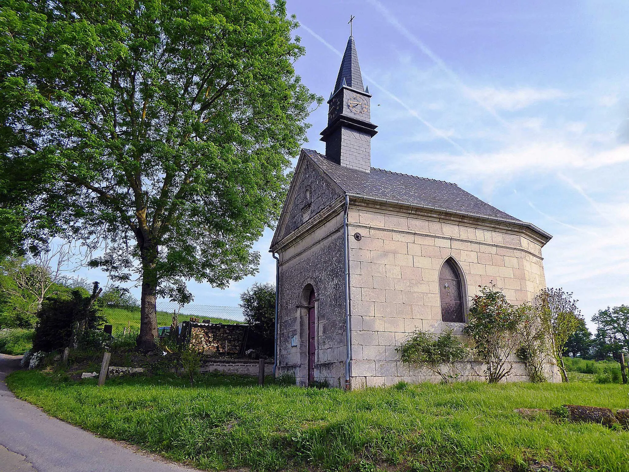 Photo showing: Église la plus petite de France à Lombray?'"`UNIQ--ref-000000A5-QINU`"'?