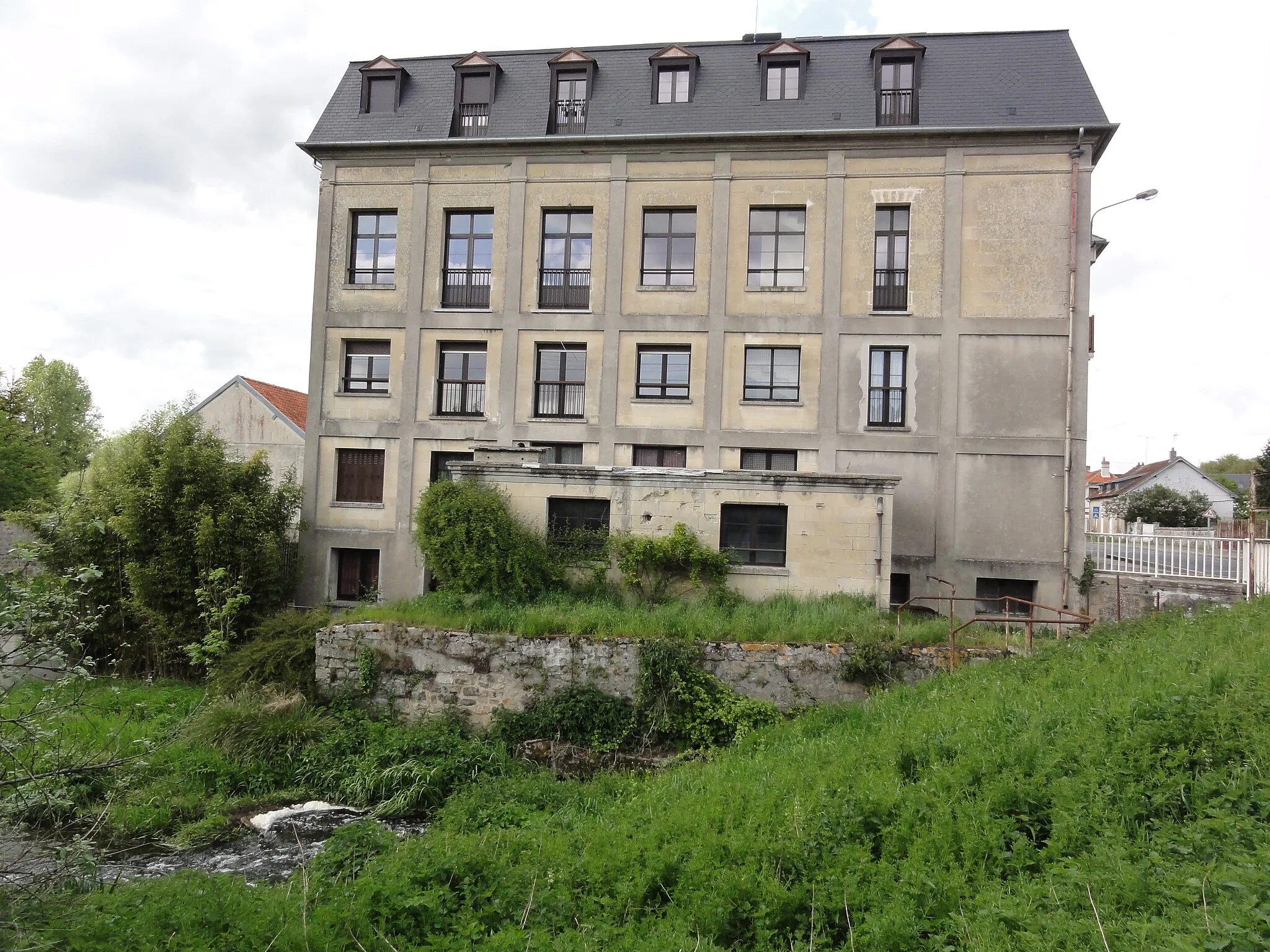 Photo showing: Chivy-lès-Étouvelles (Aisne) moulin