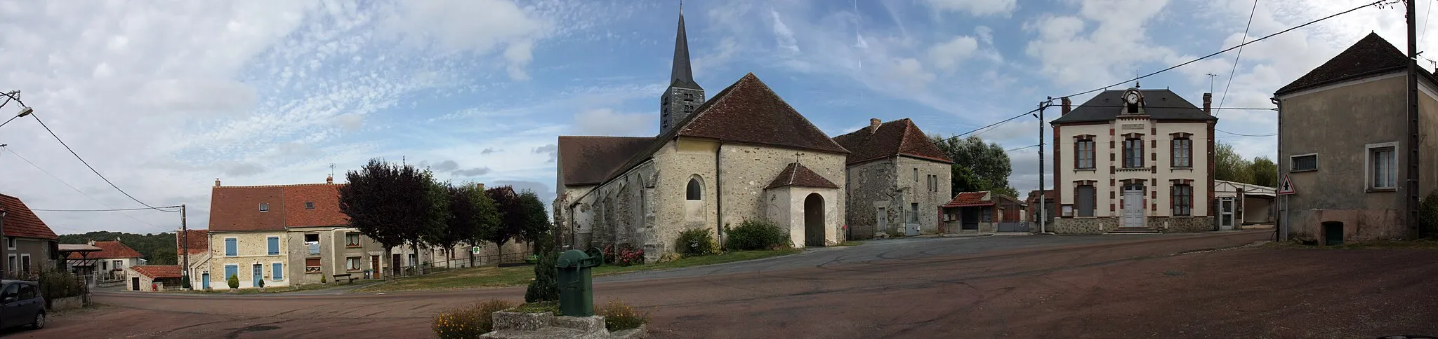 Photo showing: This building is classé au titre des monuments historiques de la France. It is indexed in the base Mérimée, a database of architectural heritage maintained by the French Ministry of Culture, under the reference PA00115625 .