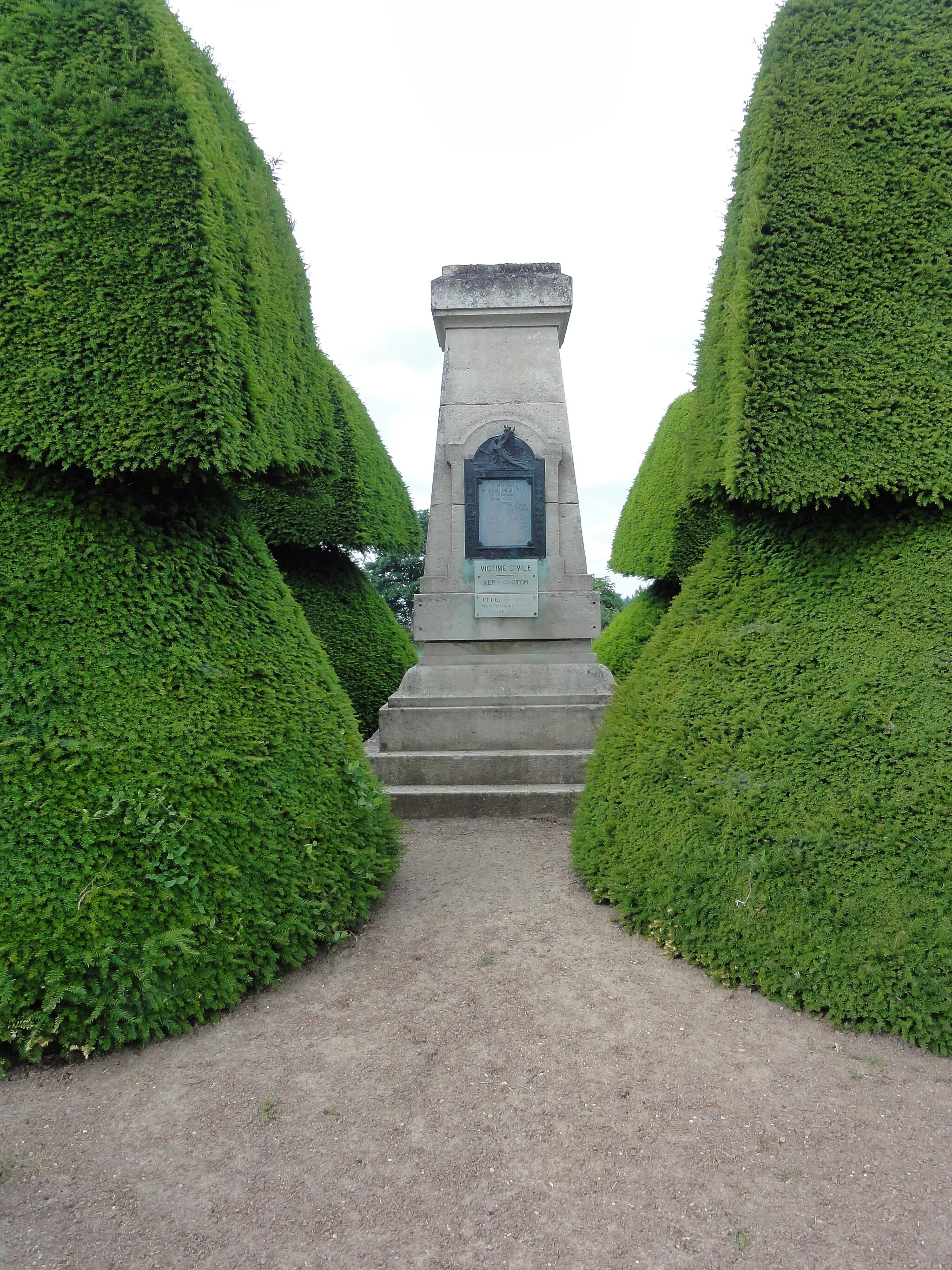 Photo showing: Dommiers (Aisne) monument aux morts
