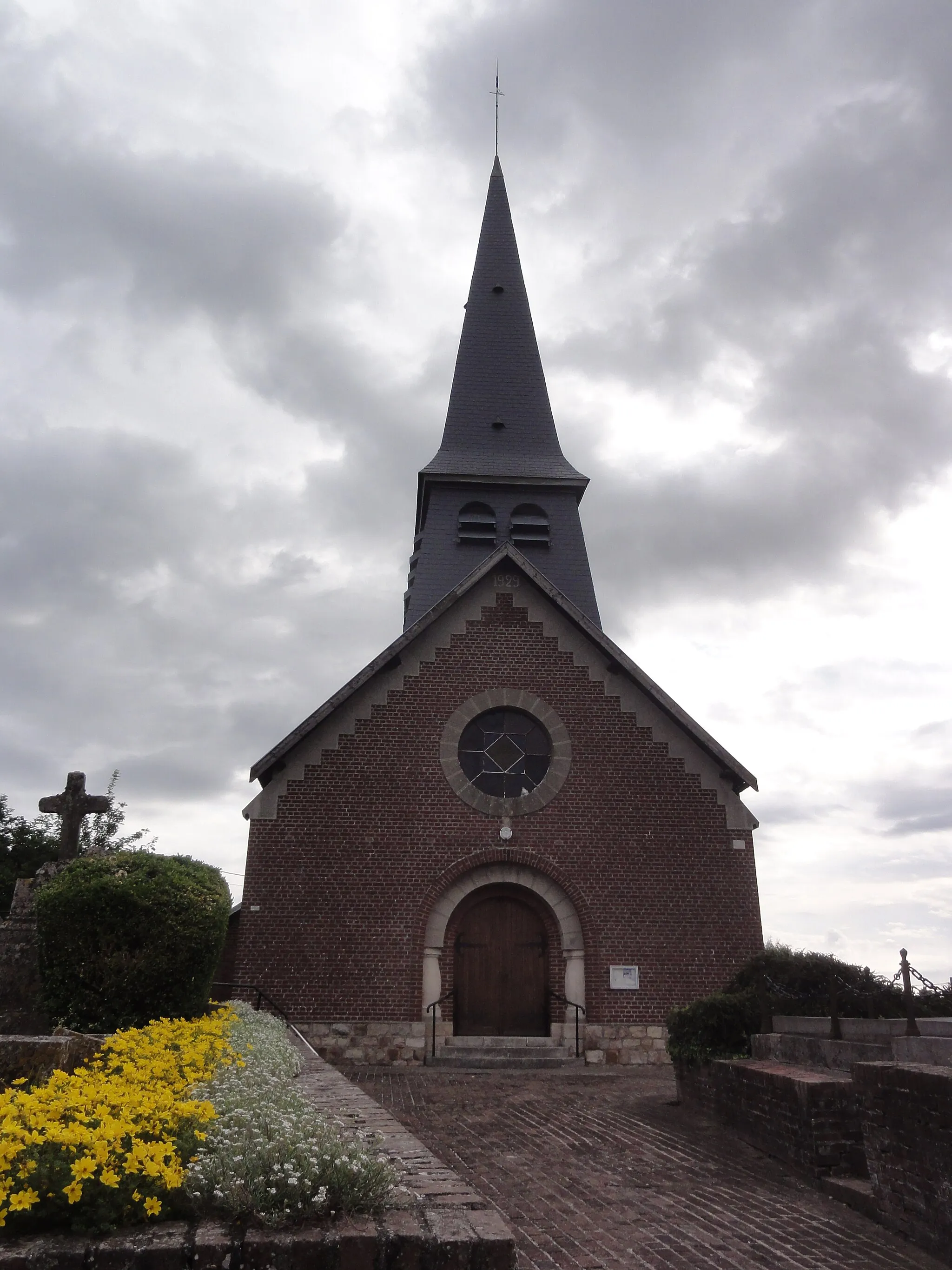 Photo showing: Fontaines-lès-Clercs (Aisne) église Saint-Médard