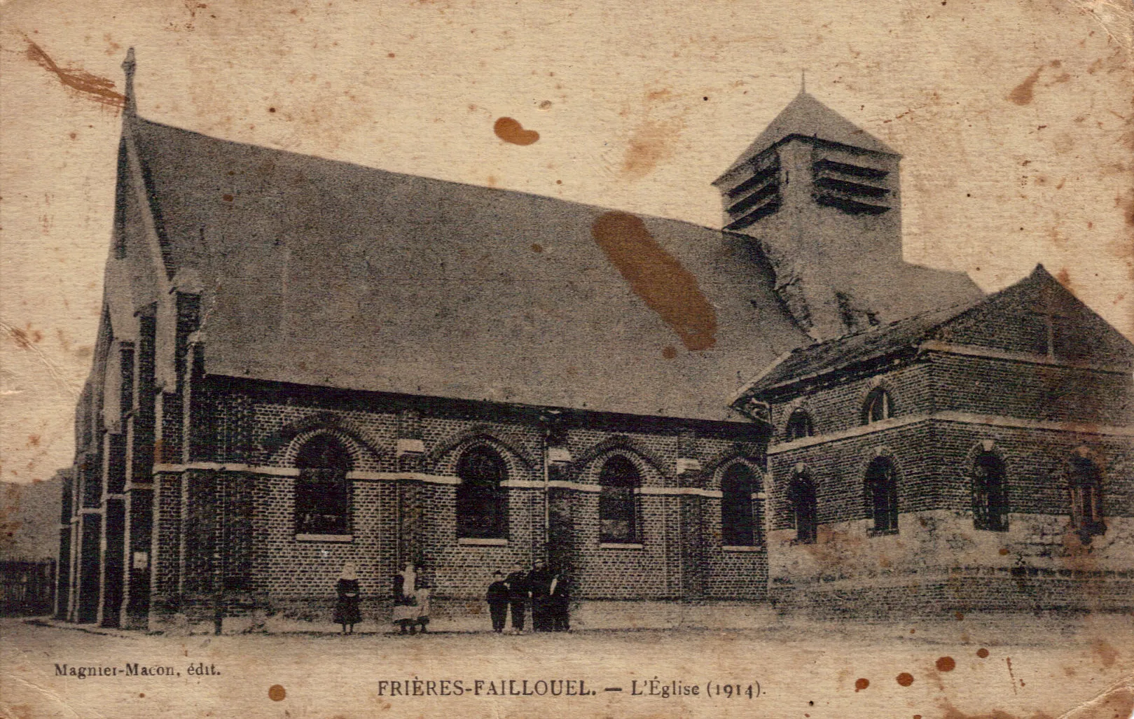 Photo showing: L'église de Frières en 1914 avant sa destruction pendant la 1ère guerre mondiale