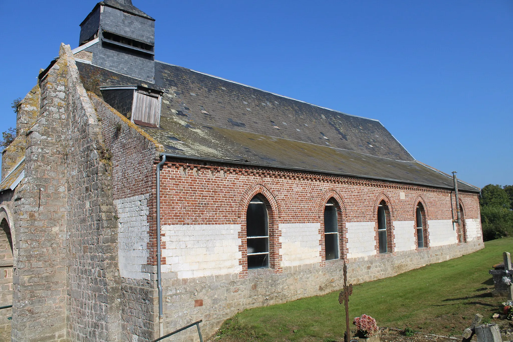 Photo showing: Froidmont-Cohartille Eglise Saint-Christophe de Coahartille