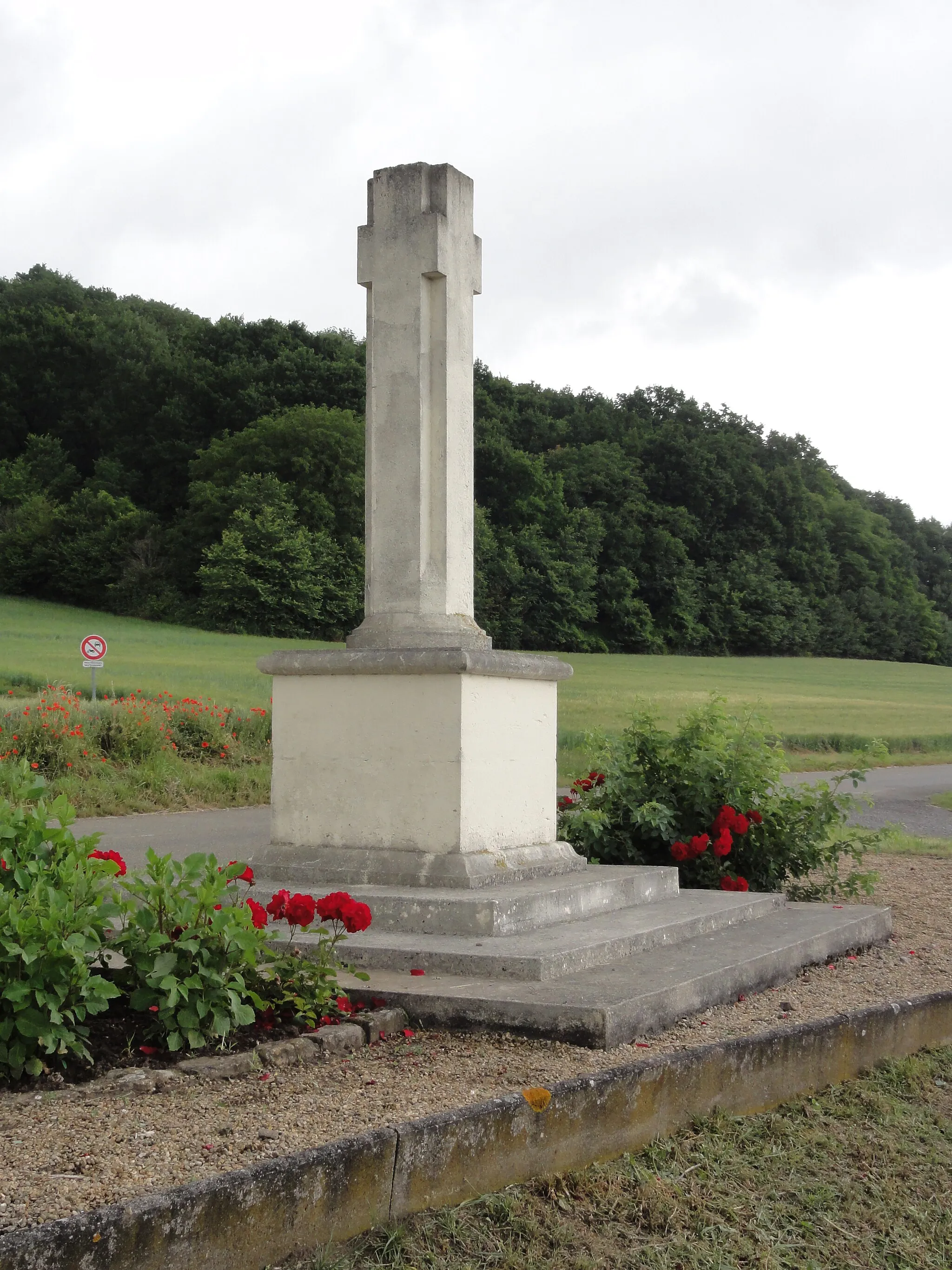 Photo showing: Jumencourt (Aisne) croix de chemin