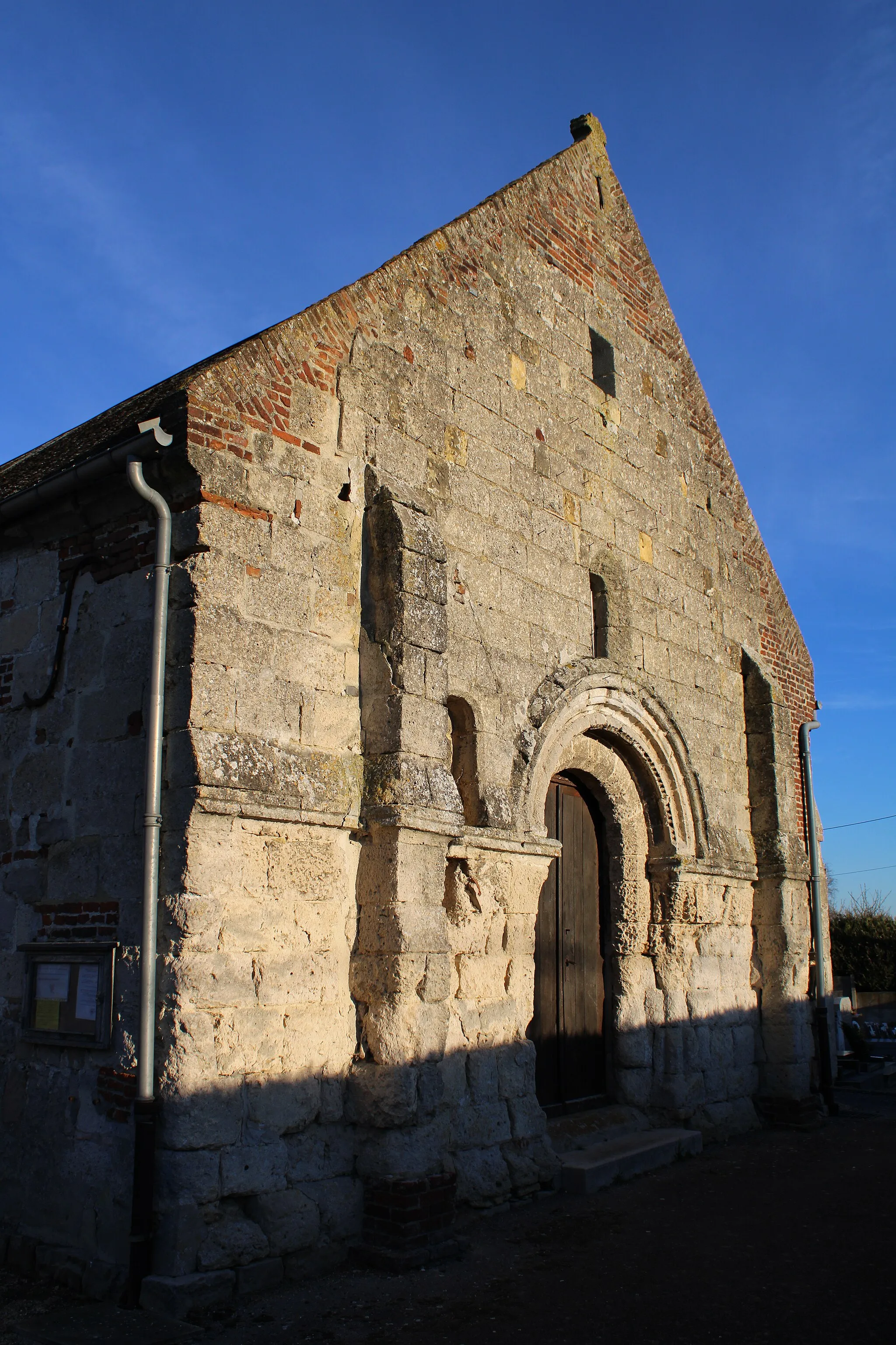 Photo showing: L'église.