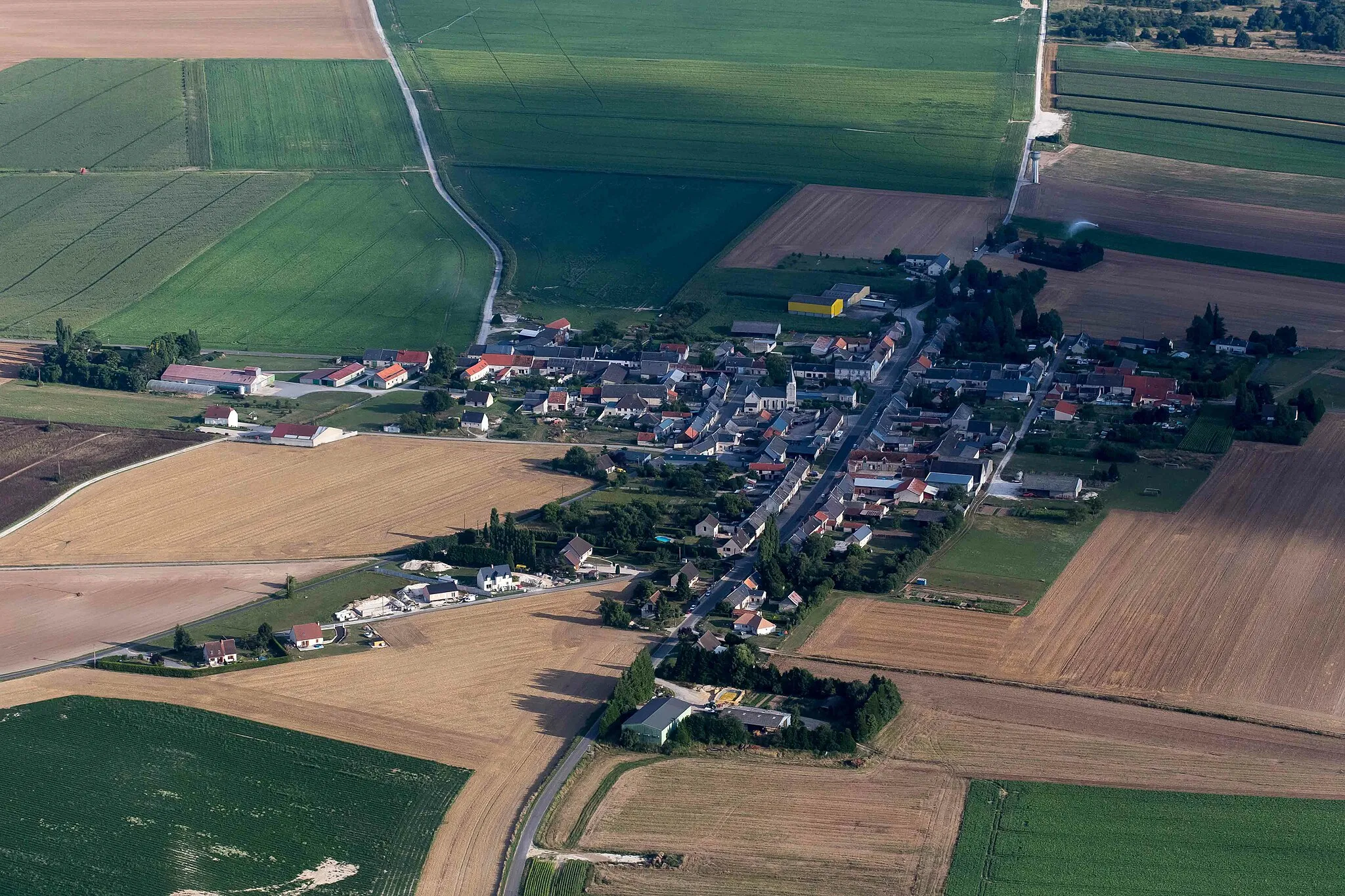 Photo showing: Vue aérienne de l'ensemble du village de La Selve.