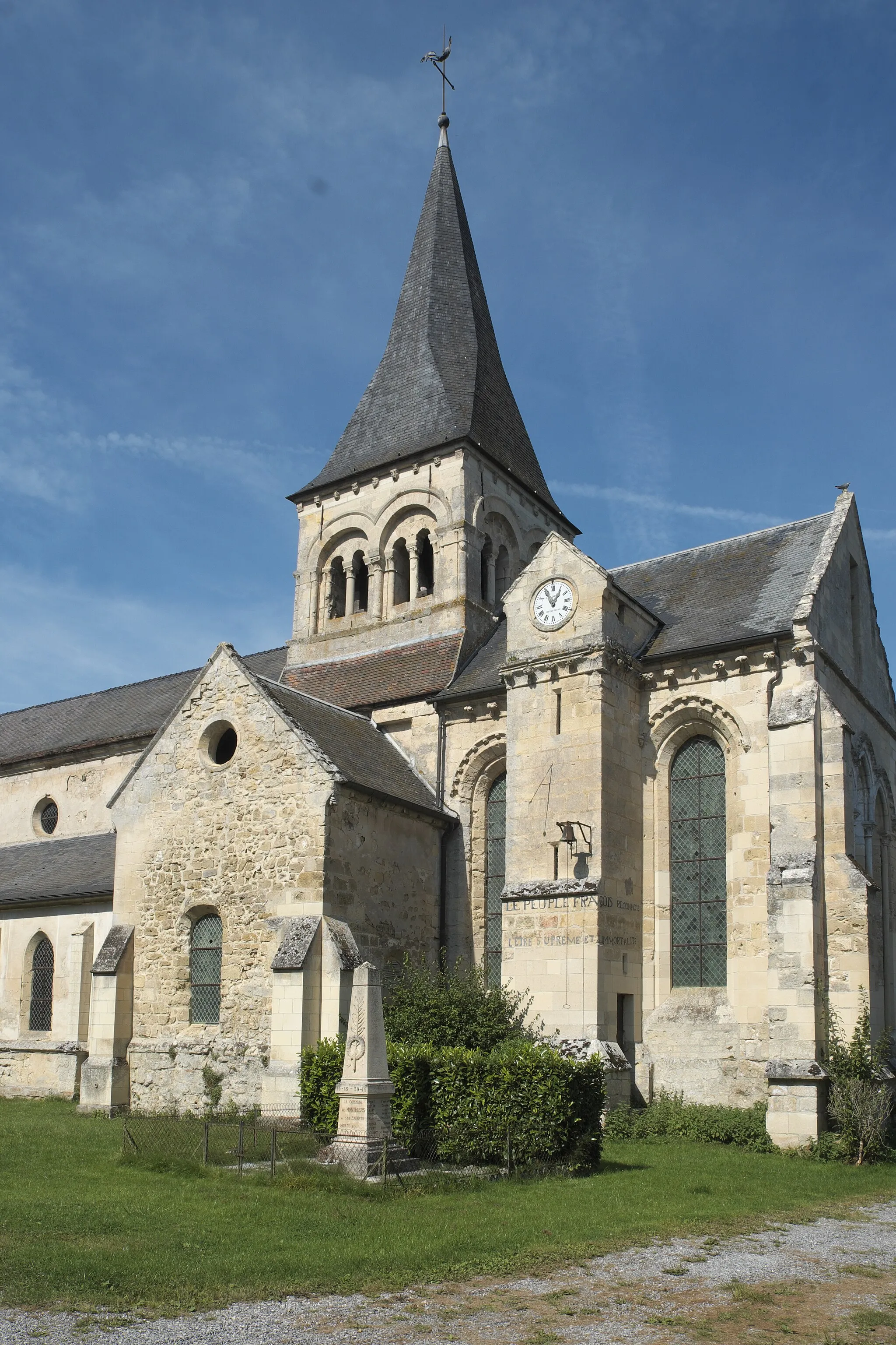Photo showing: Kirche Église Notre-Dame in Monthiers im Département Aisne in der Region Hauts-de-France/Frankreich