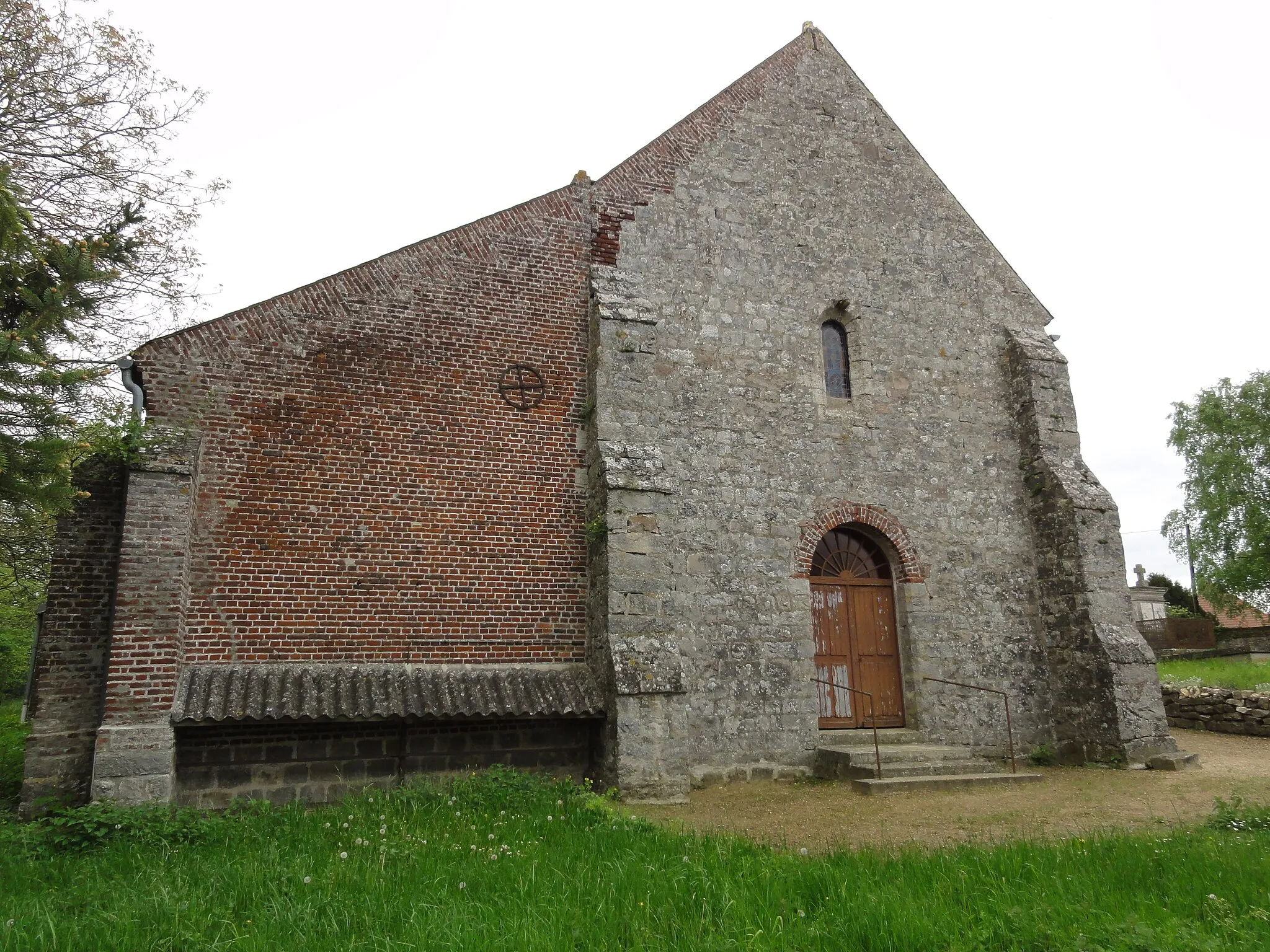 Photo showing: Monceau-lès-Leups (Aisne) église
