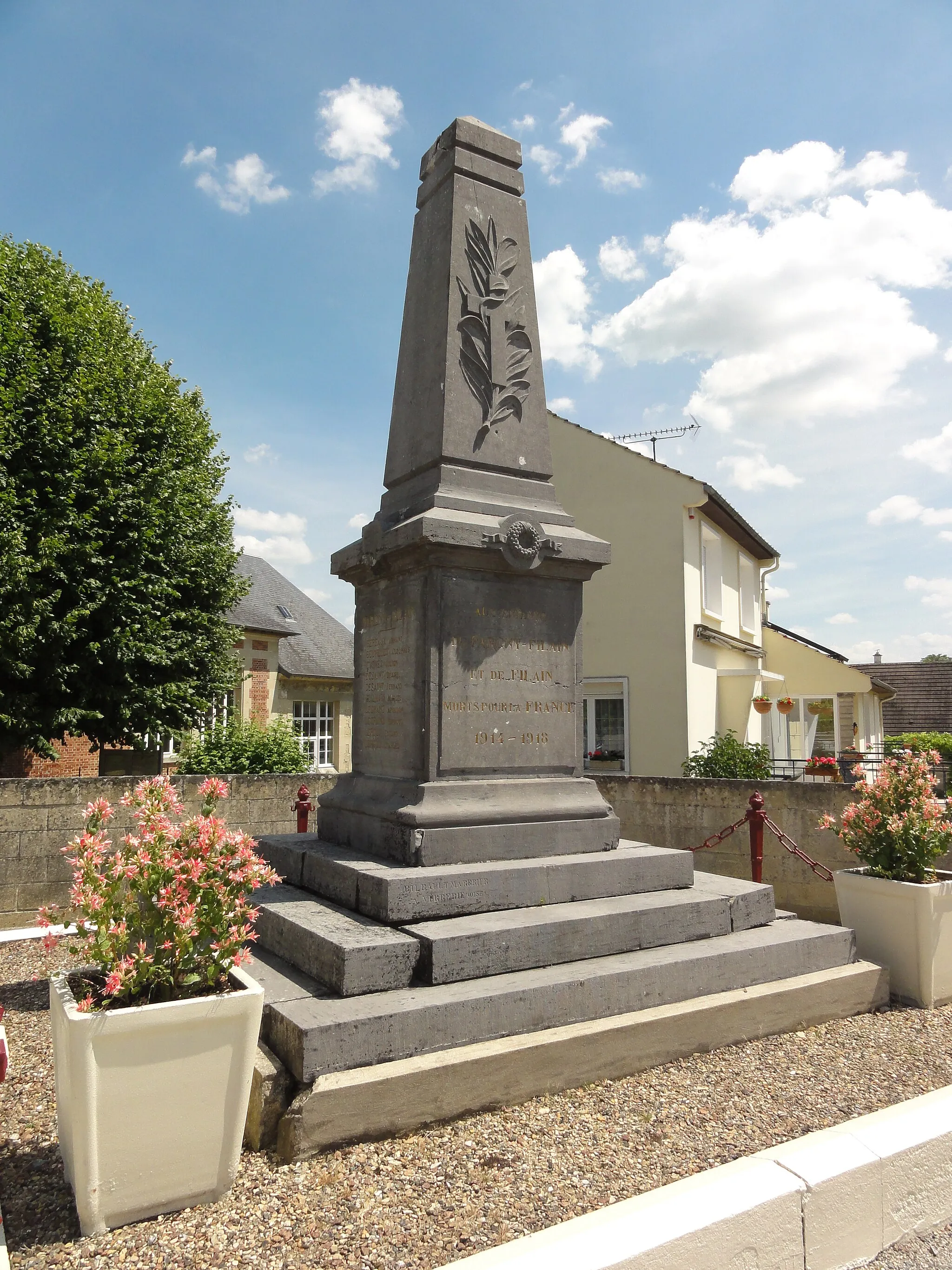 Photo showing: Pargny-Filain (Aisne) monument aux morts de Pargny-Filain et de Filain