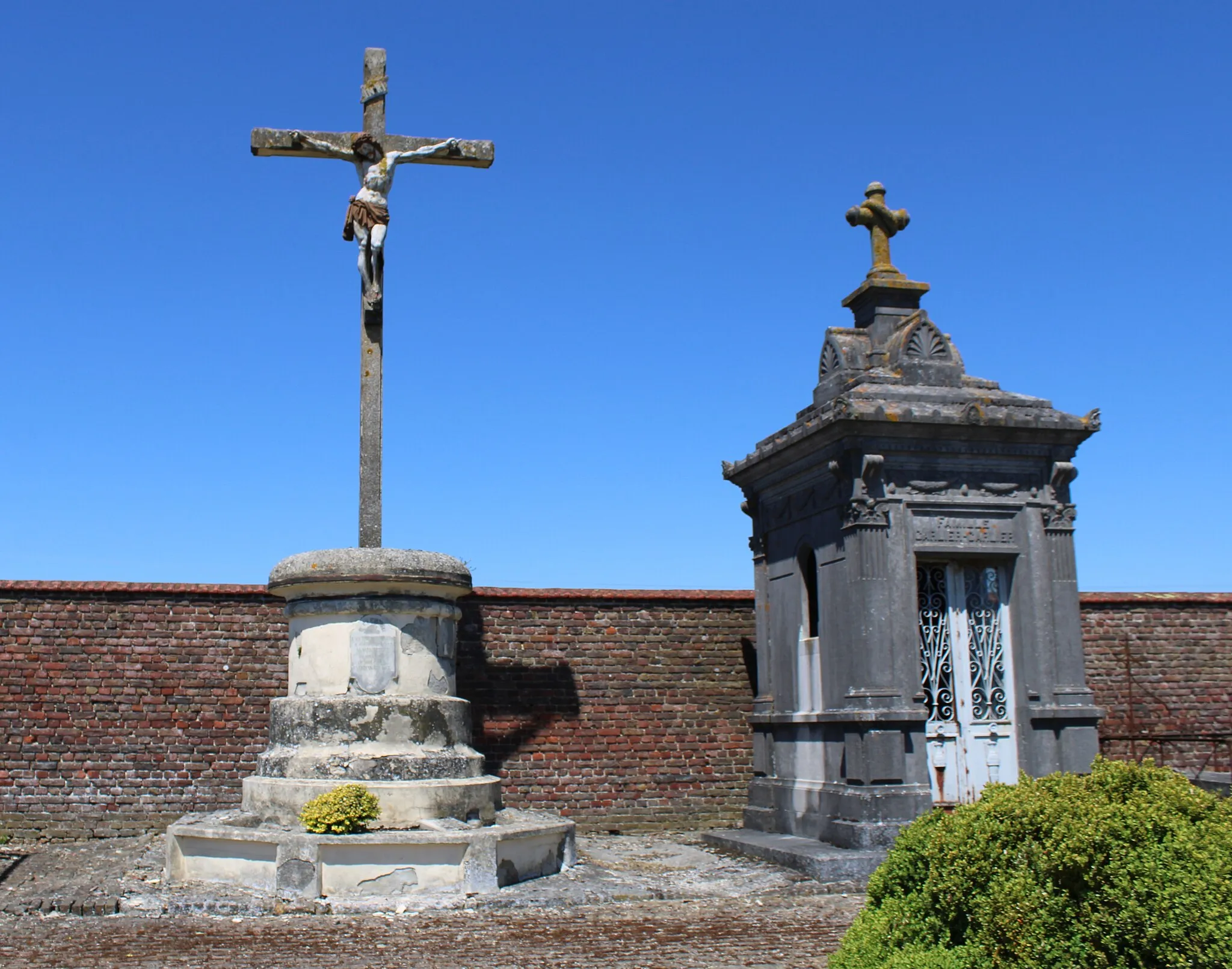Photo showing: Calvaire du cimetière