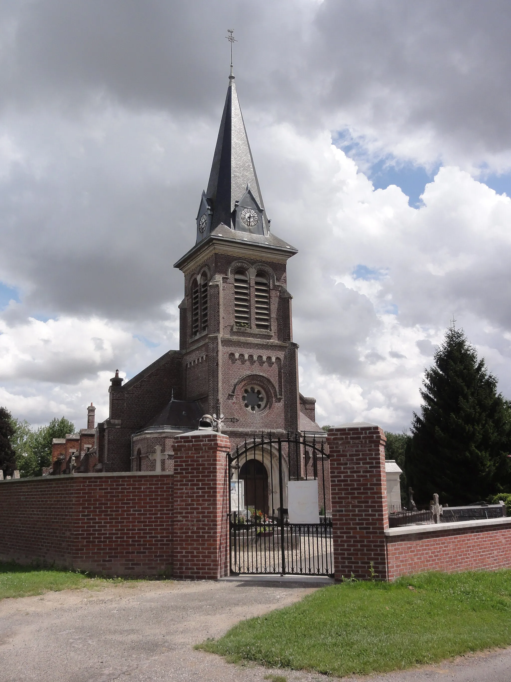 Photo showing: Tugny-et-Pont (Aisne) église Sainte-Eulalie-et-Saint-Aubert