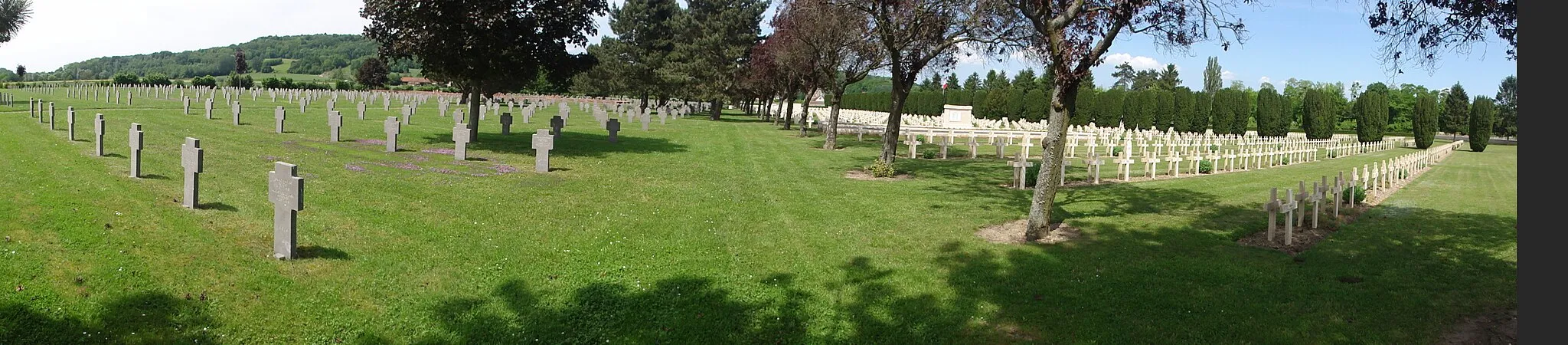 Photo showing: Necropole nationale de Soupir (Aisne) panorama par mouvement camera, à gauche: section allemande; à droite section française