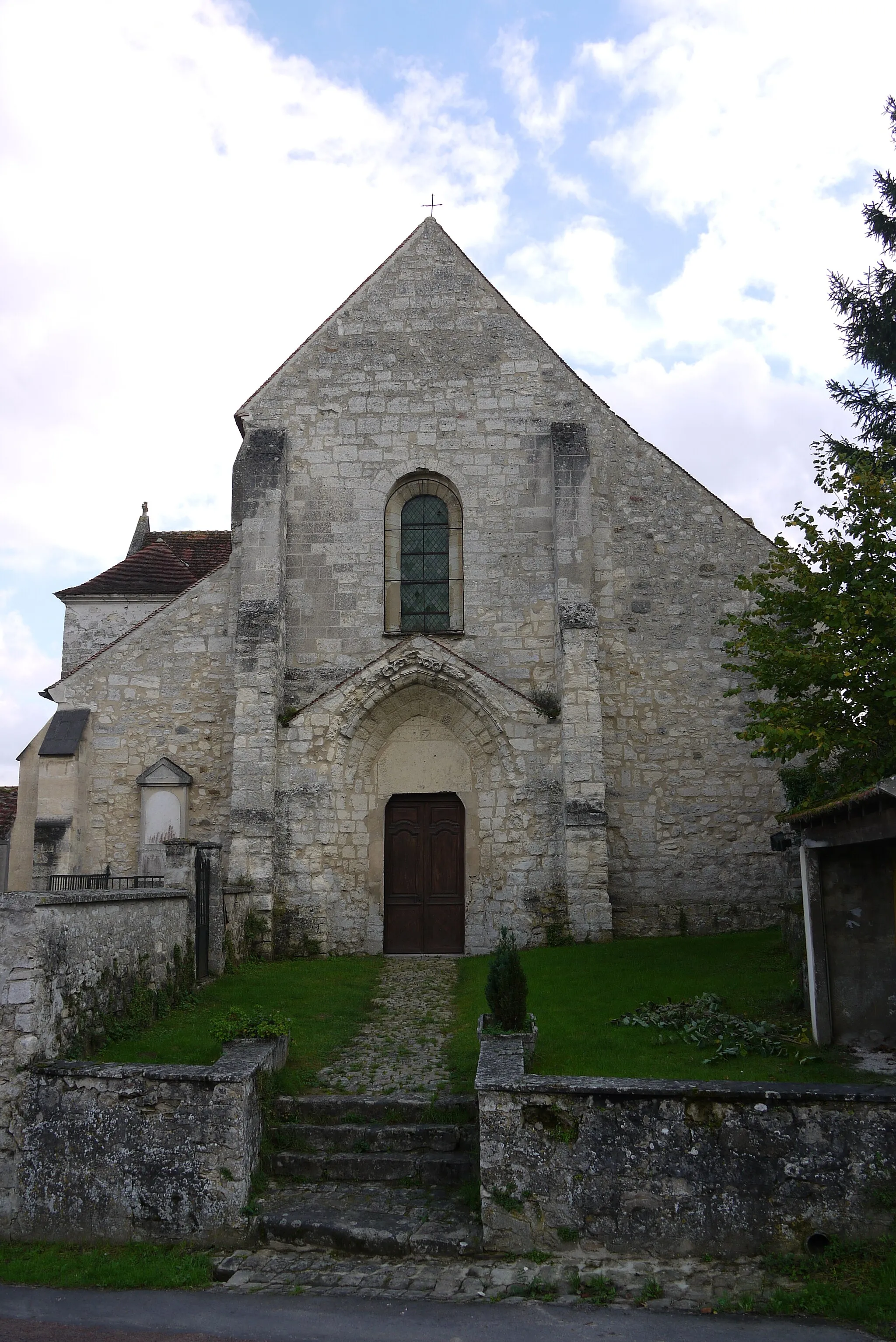 Photo showing: Église Saint-Sulpice-et-Saint-Antoine de Veuilly-la-Poterie