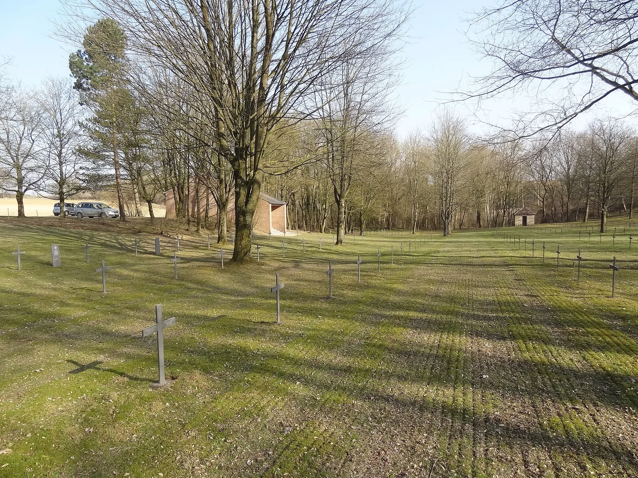 Photo showing: Cimetière militaire allemand de Moulin-sous-Touvent (Oise)