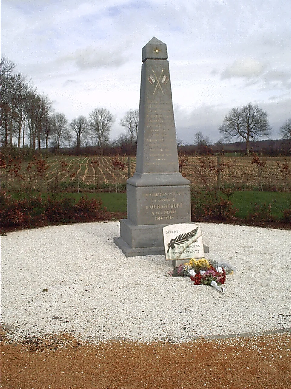 Photo showing: Monument aux morts - Grande guerre  - Ochancourt
