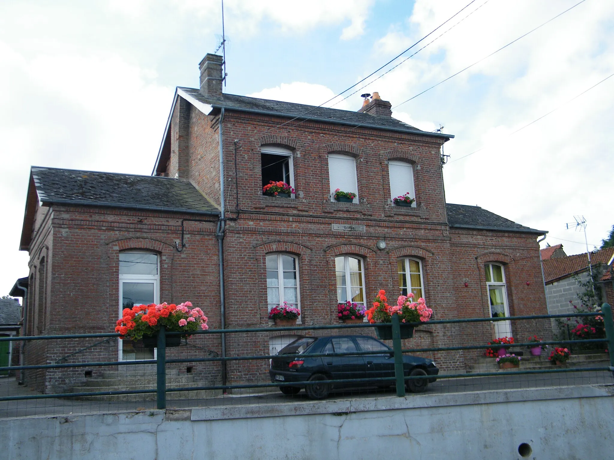 Photo showing: Saigneville, Somme, Fr, école