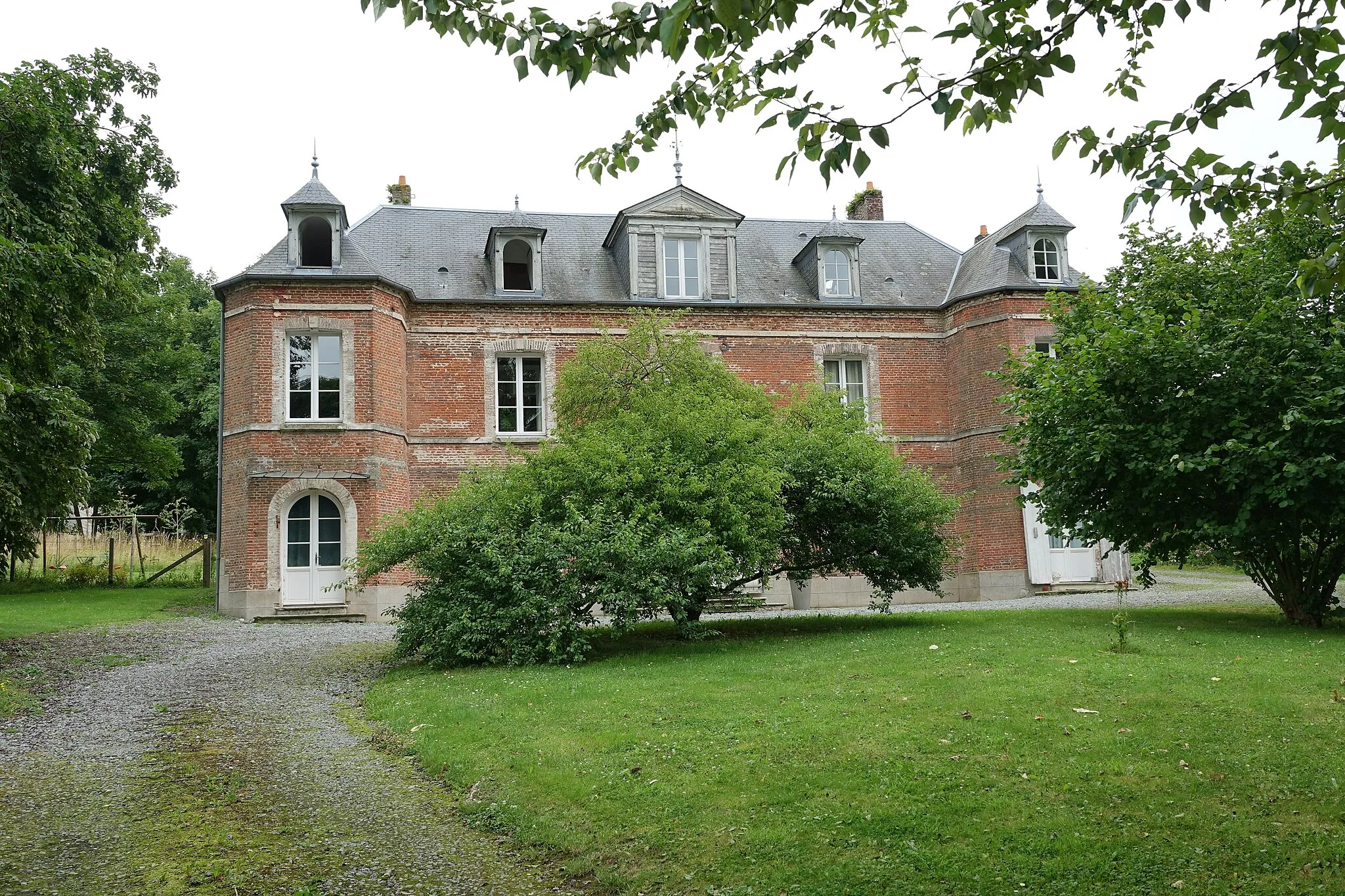 Photo showing: Gîte à Bouvaincourt-sur-Bresle (Somme, France).
