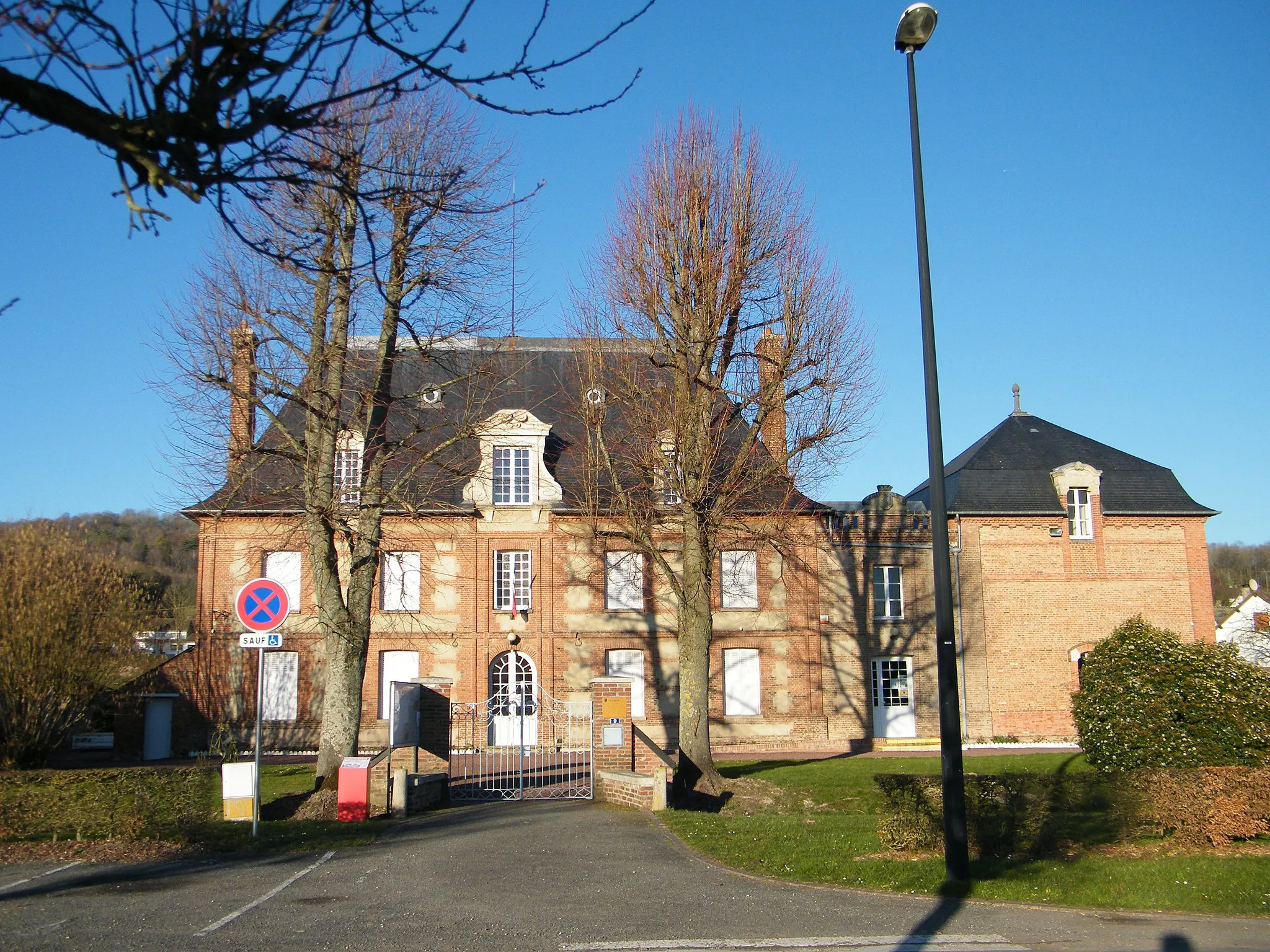 Photo showing: Bouttencourt, Somme, Fr, mairie
