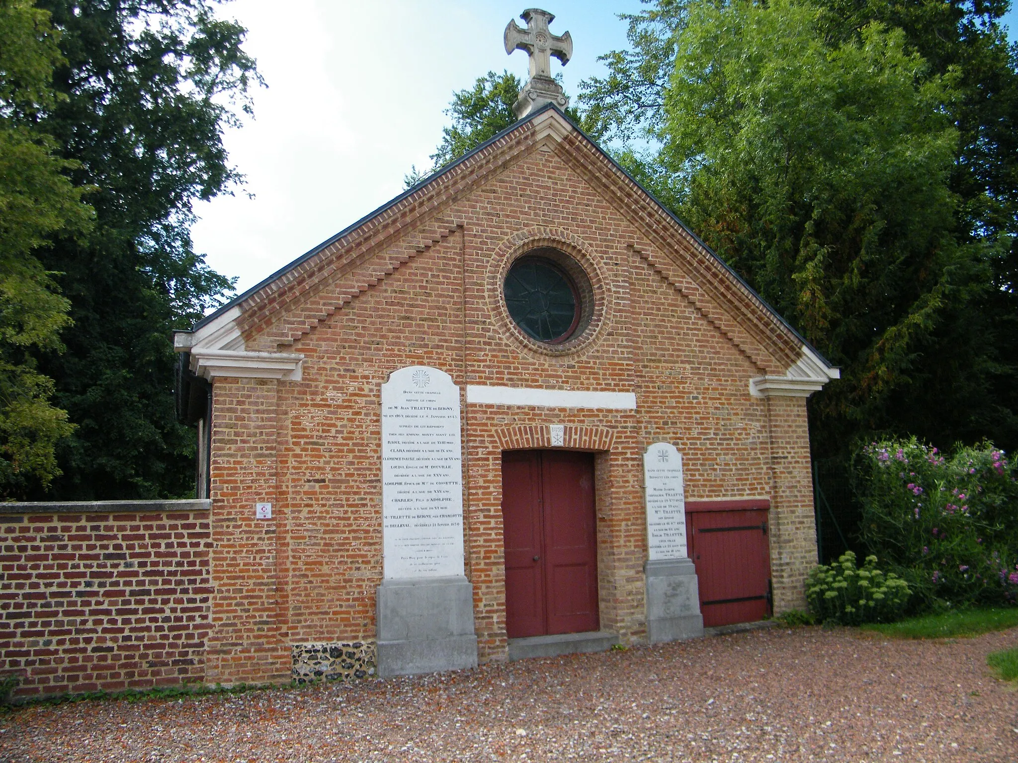 Photo showing: Buigny-Saint-Maclou, Somme, Chapelle seigneuriale Saint-Sébastien.