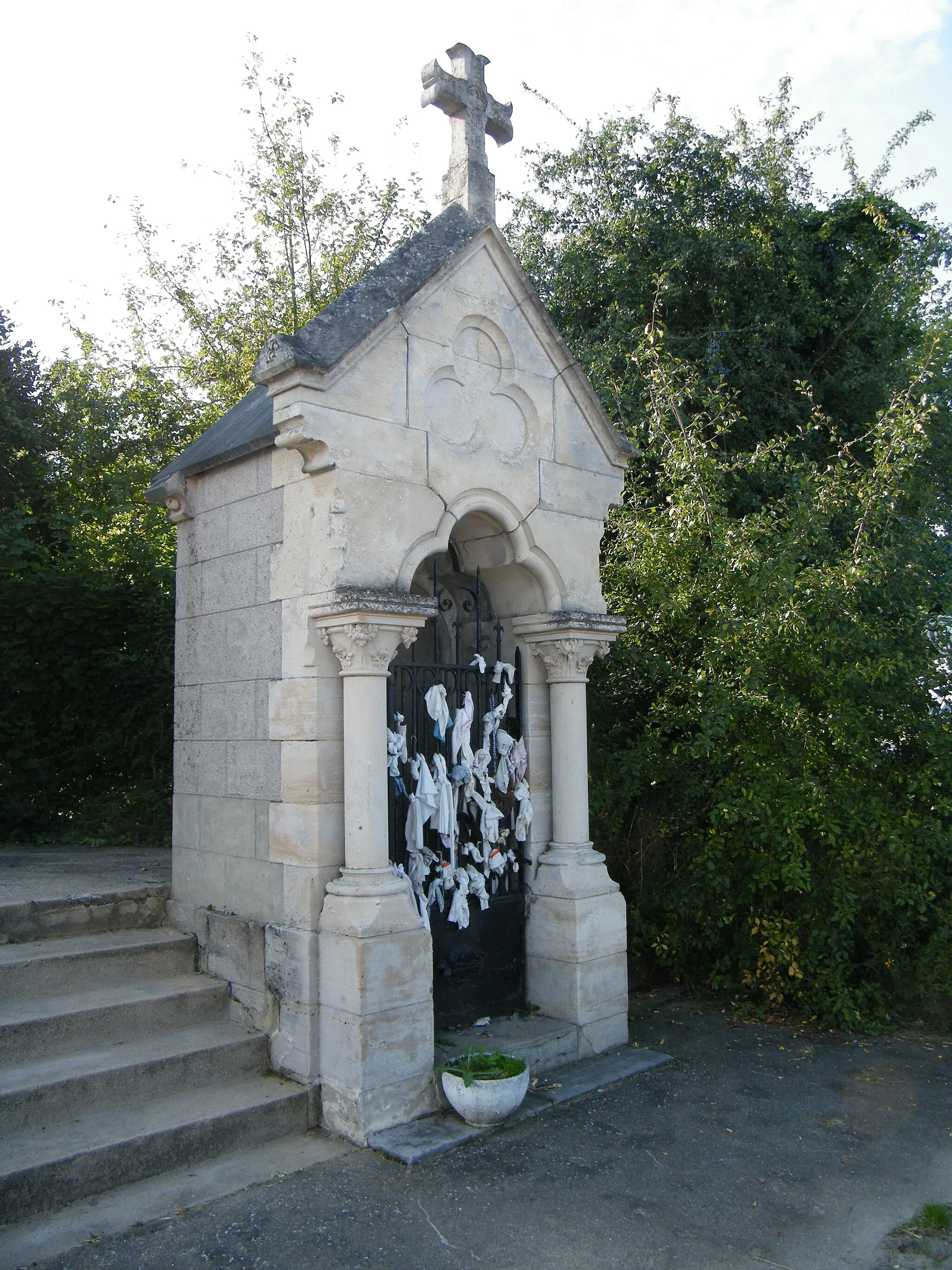 Photo showing: Tours-en-Vimeu, Longuemort, Somme, Fr , la chapelle de l'Ecce Homo à Longuemort.