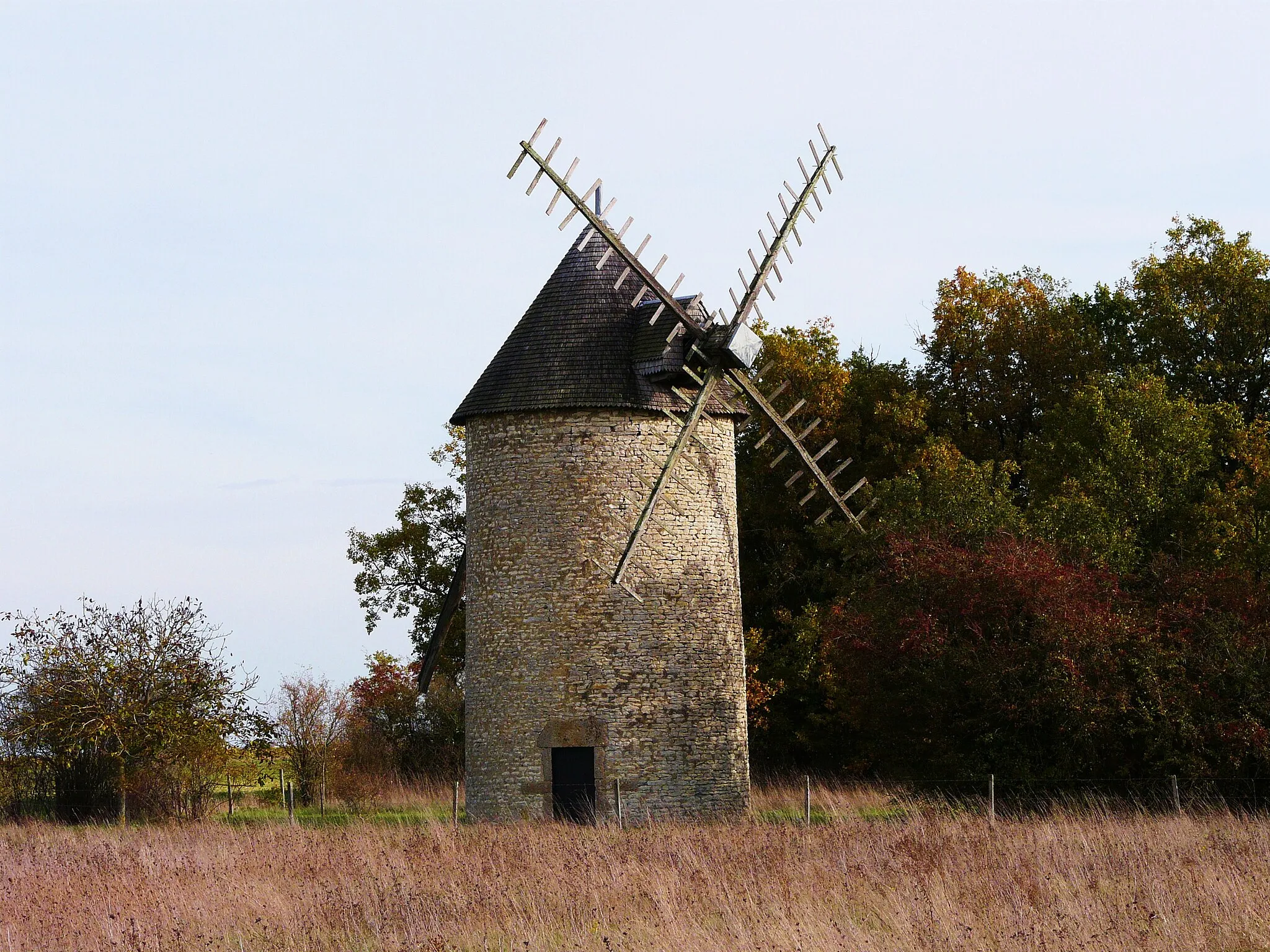 Photo showing: Le moulin de Bellien, Mazeuil, Vienne, France