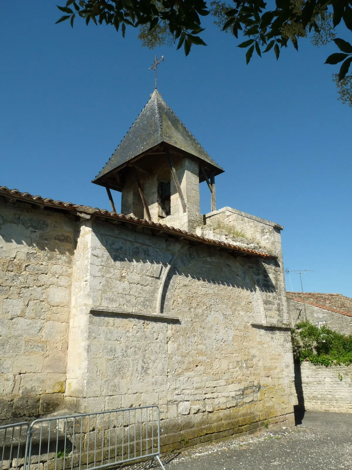 Photo showing: église de Tourriers, Charente, France