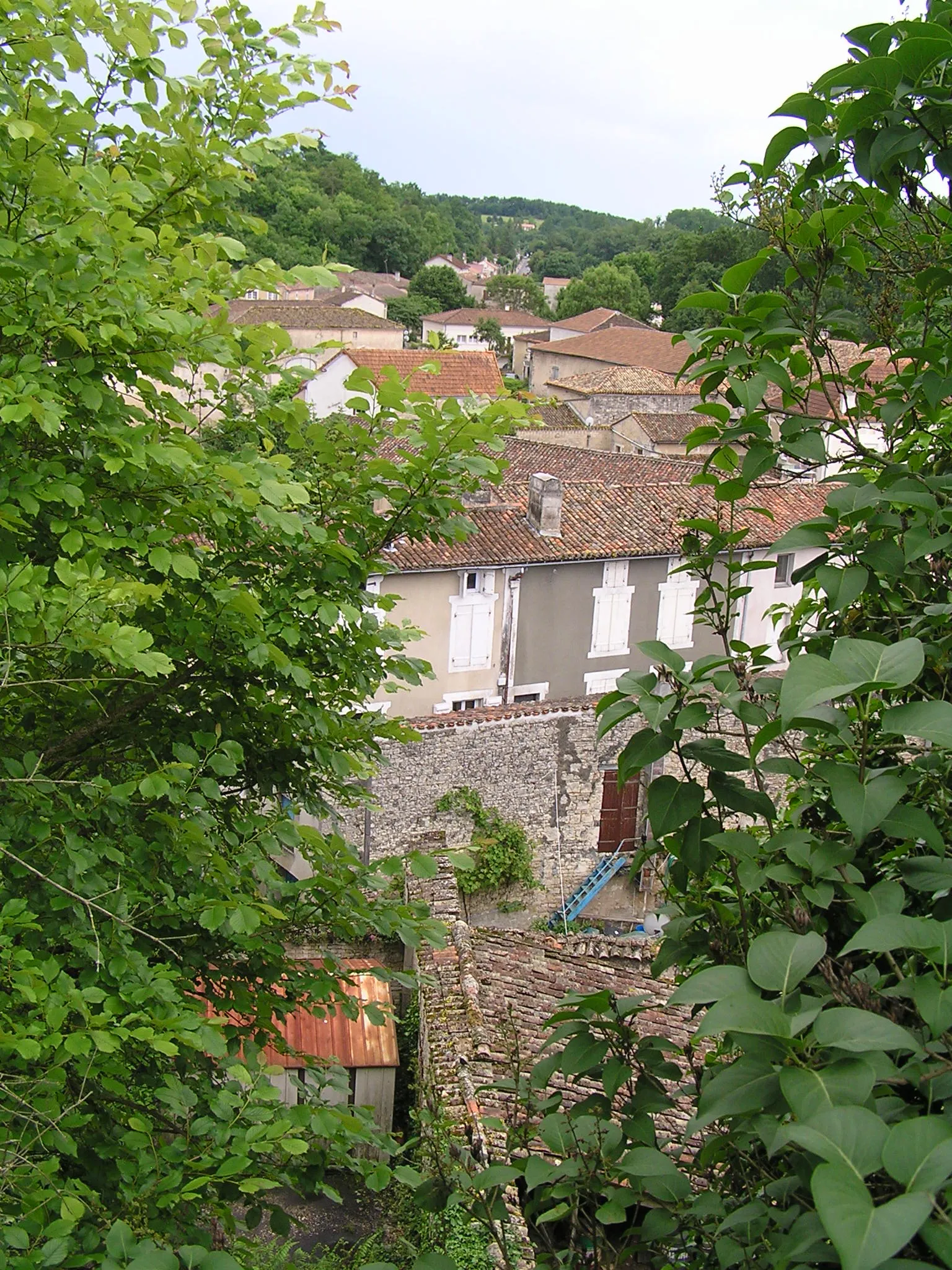 Photo showing: Montignac-Charente vu depuis le château