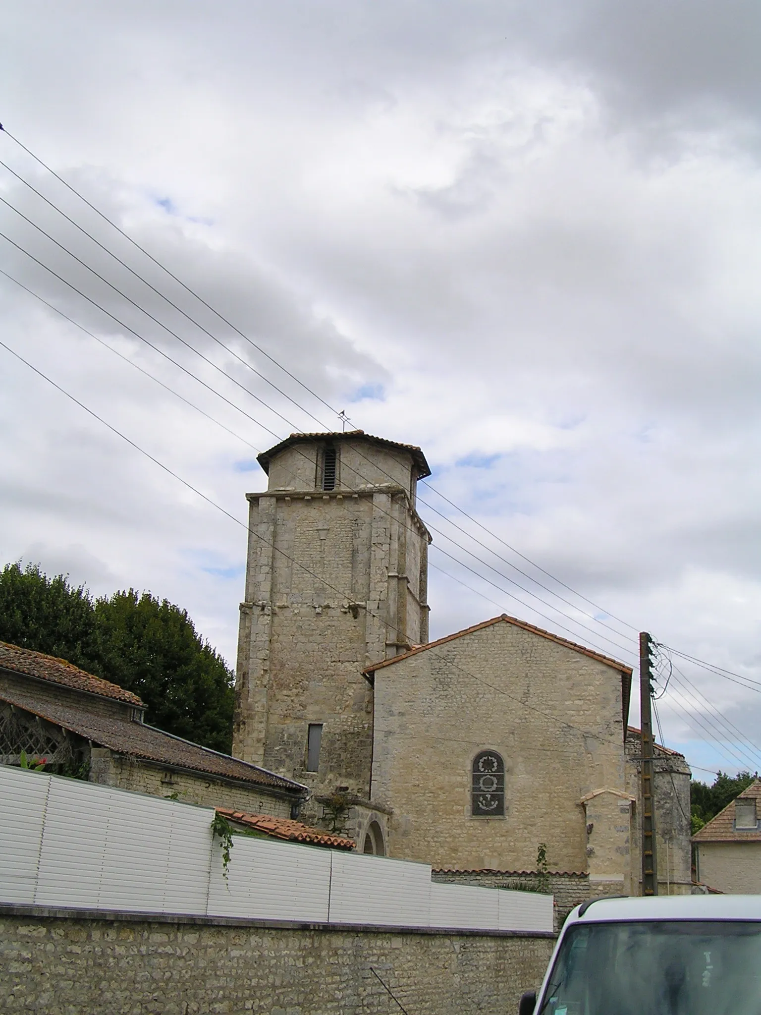 Photo showing: église de Vouharte