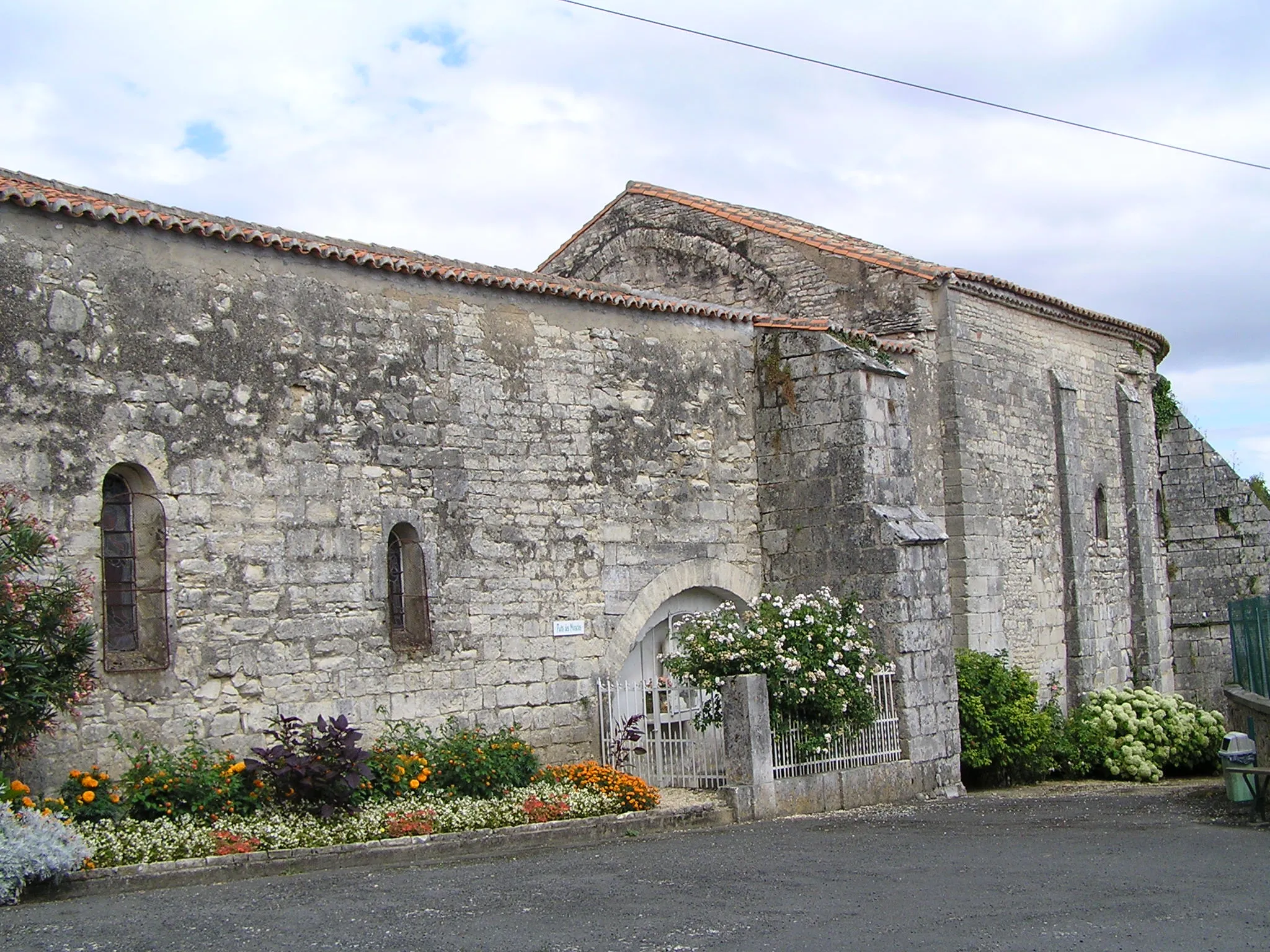 Photo showing: église de Xambes, Charente, France
