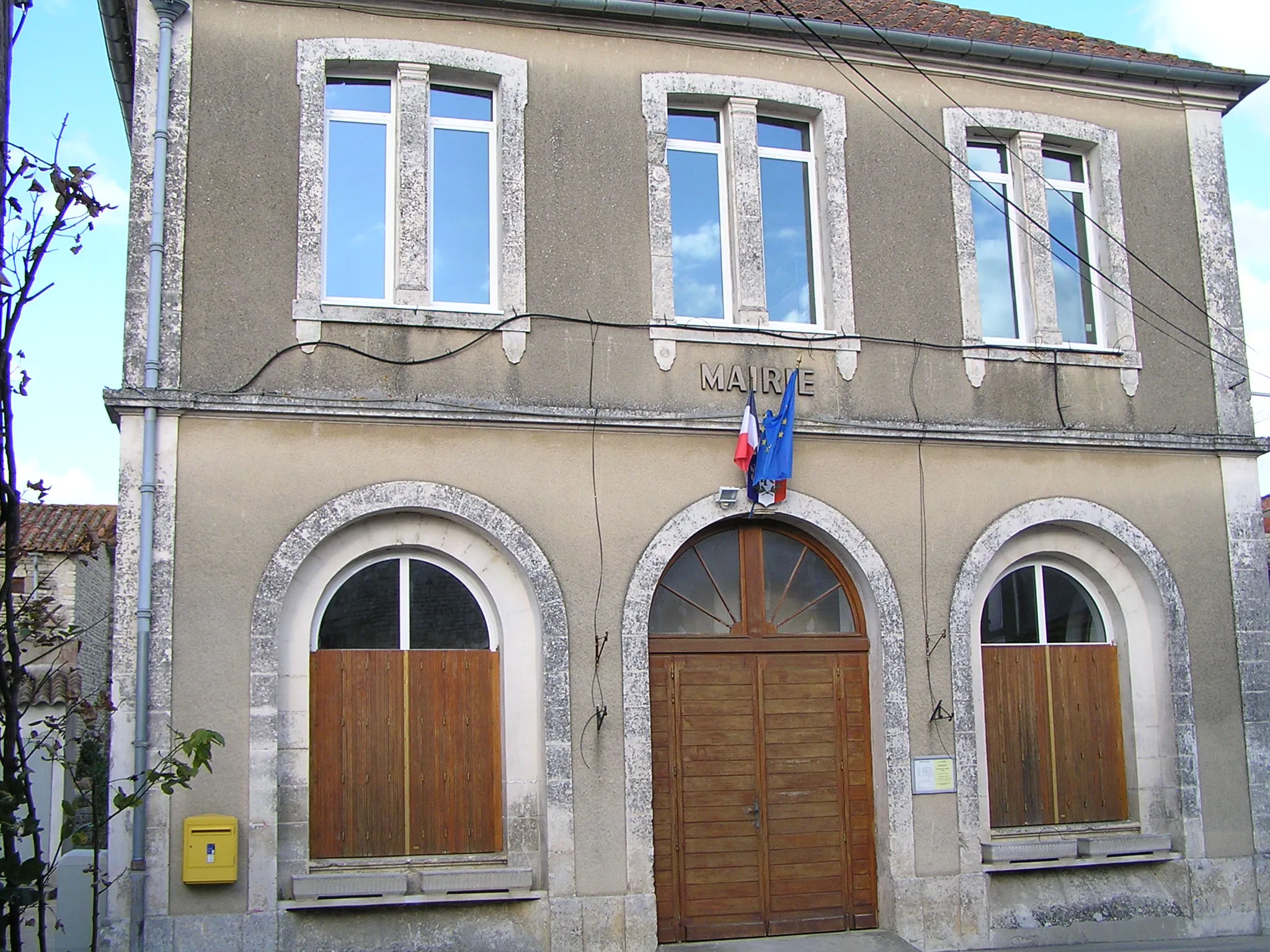 Photo showing: mairie d'Anais