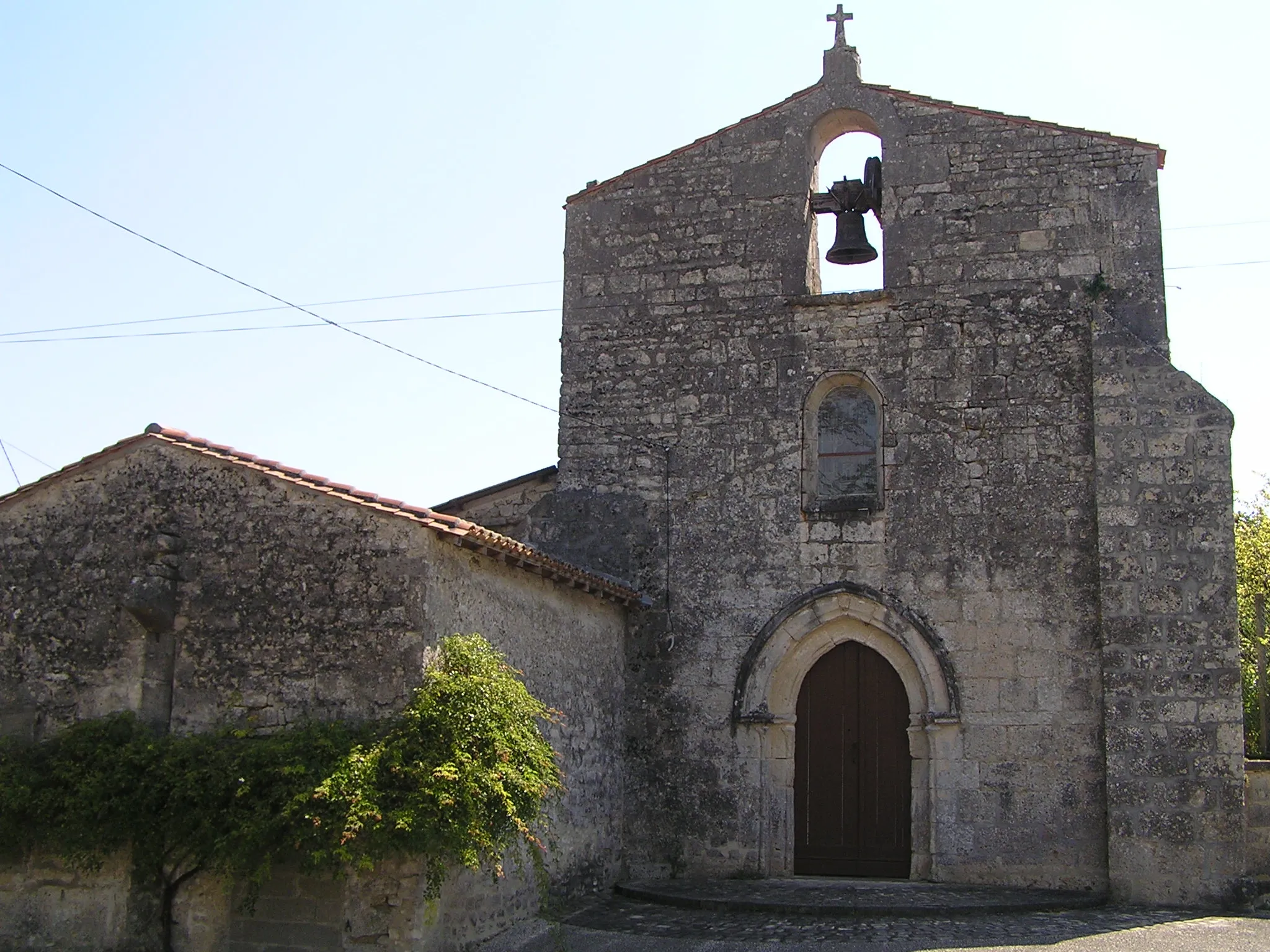 Photo showing: église de Saint-Amant-de-Nouère