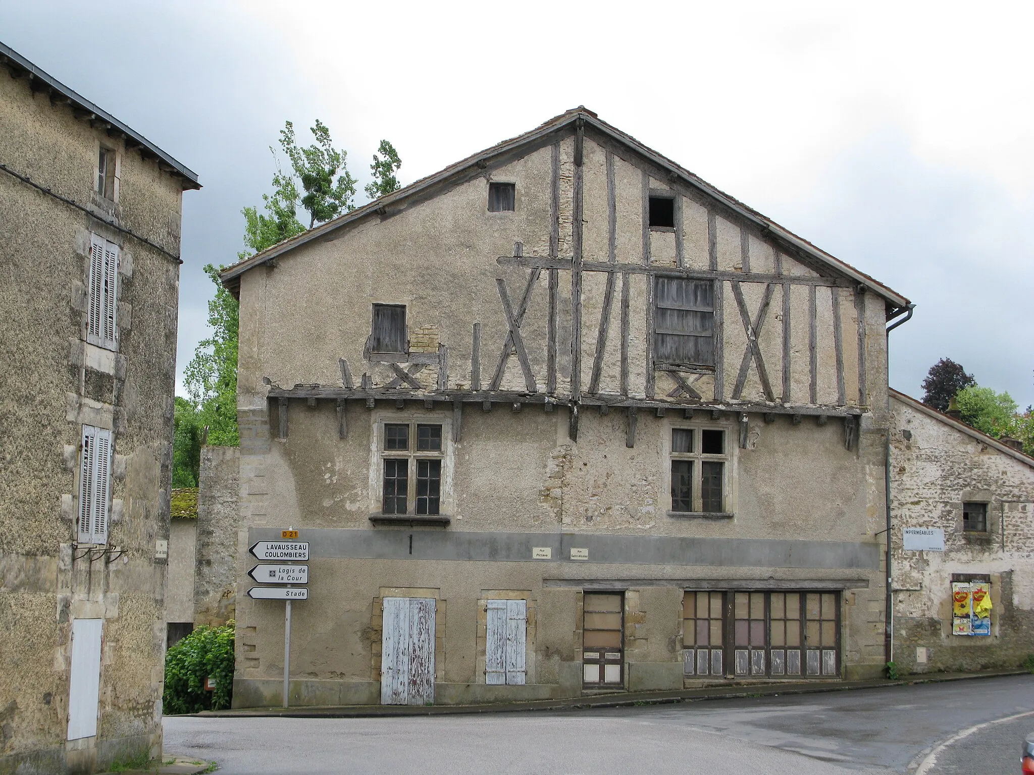 Photo showing: Maison du 15ème siècle à Jazeneuil