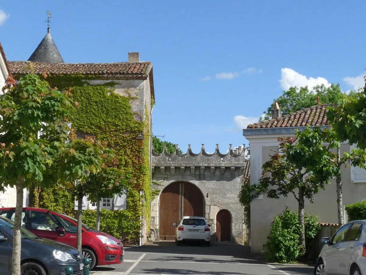 Photo showing: Logis de Chazelles, Charente, France