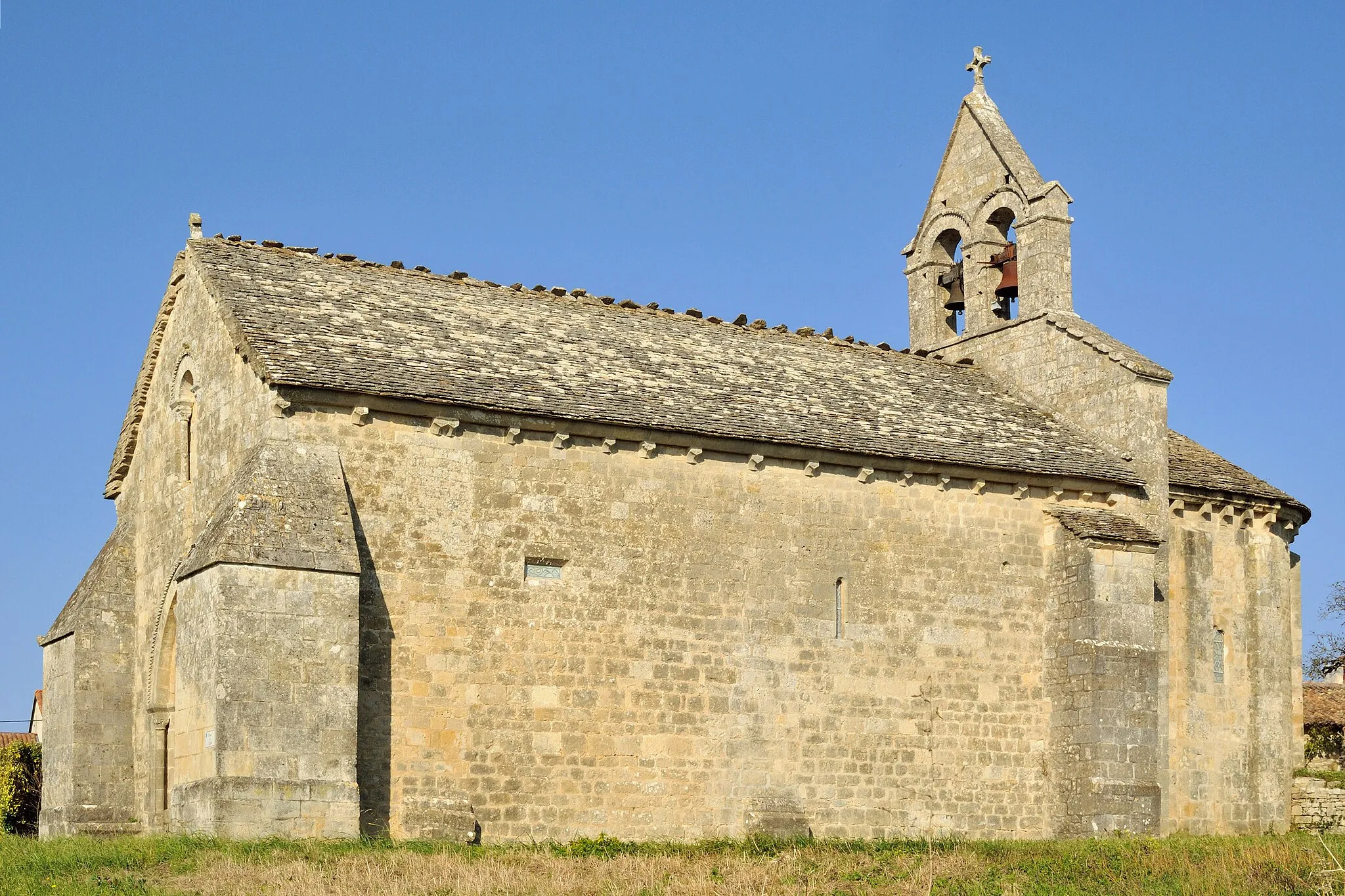 Photo showing: Église Sainte-Radegonde de Theil-Rabier, vue vers le nord