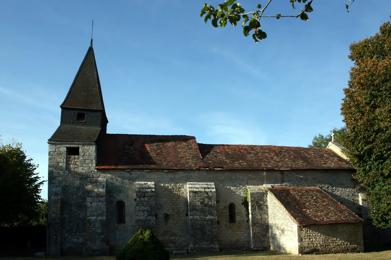 Photo showing: Eglise Saint Hilaire à Salles-en-Toulon ( Vienne )