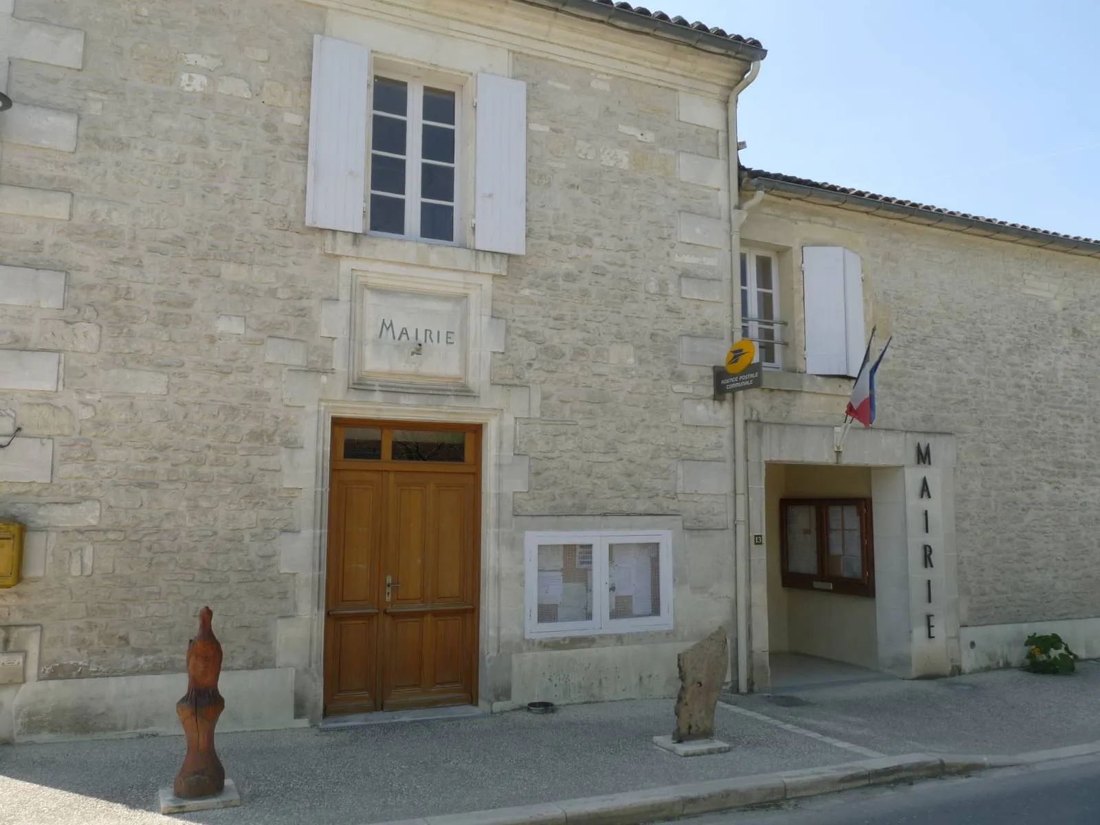 Photo showing: Mairie de Bréville, Charente, France