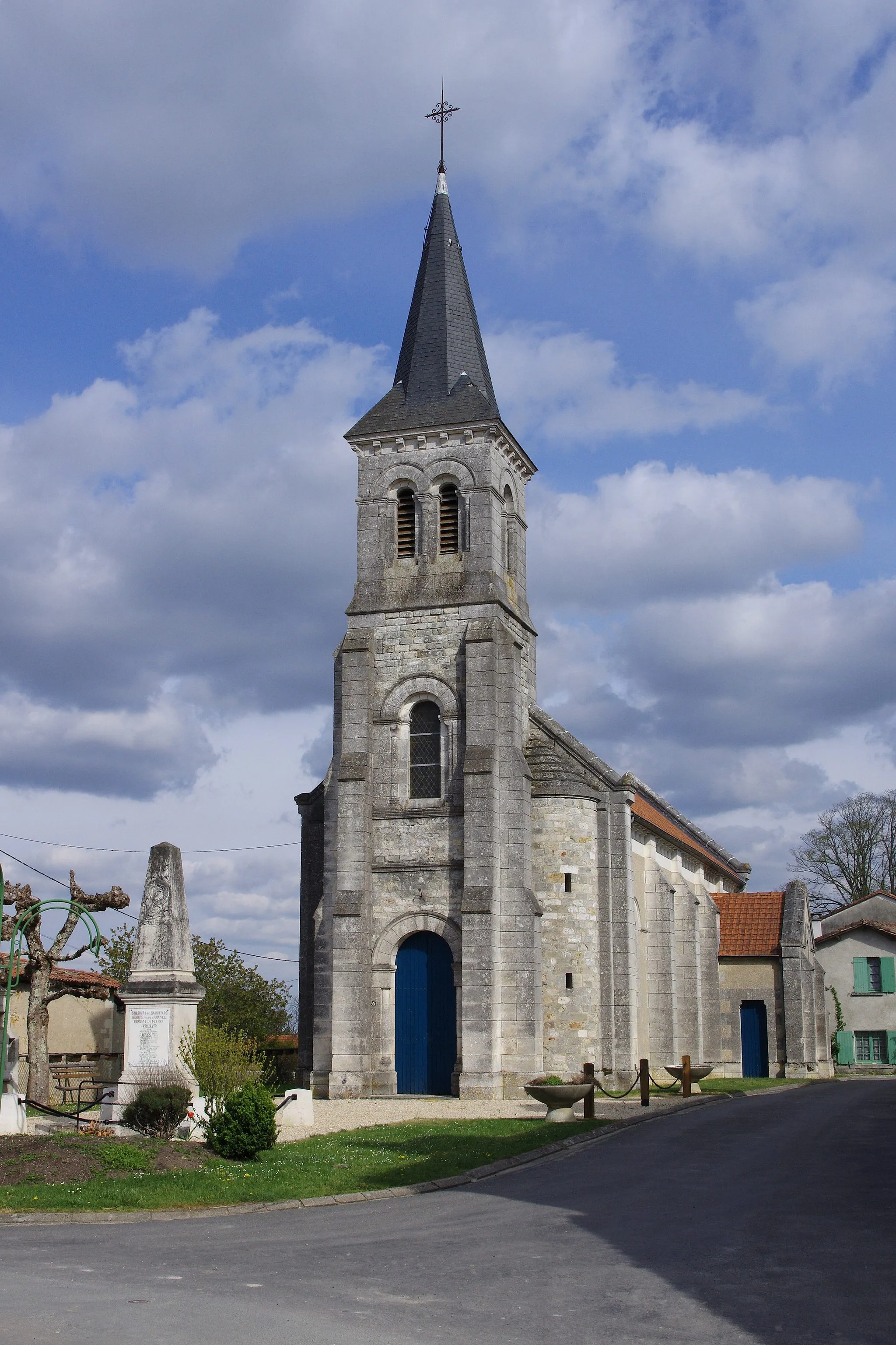 Photo showing: L'église de Bardenac, Charente, France.