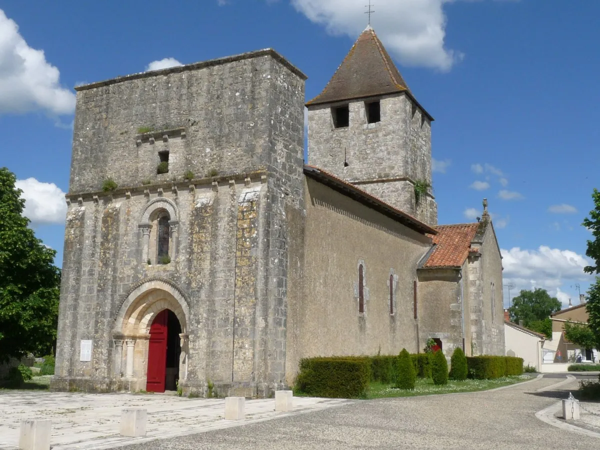 Photo showing: Eglise de Marillac-le-Franc, Charente, France