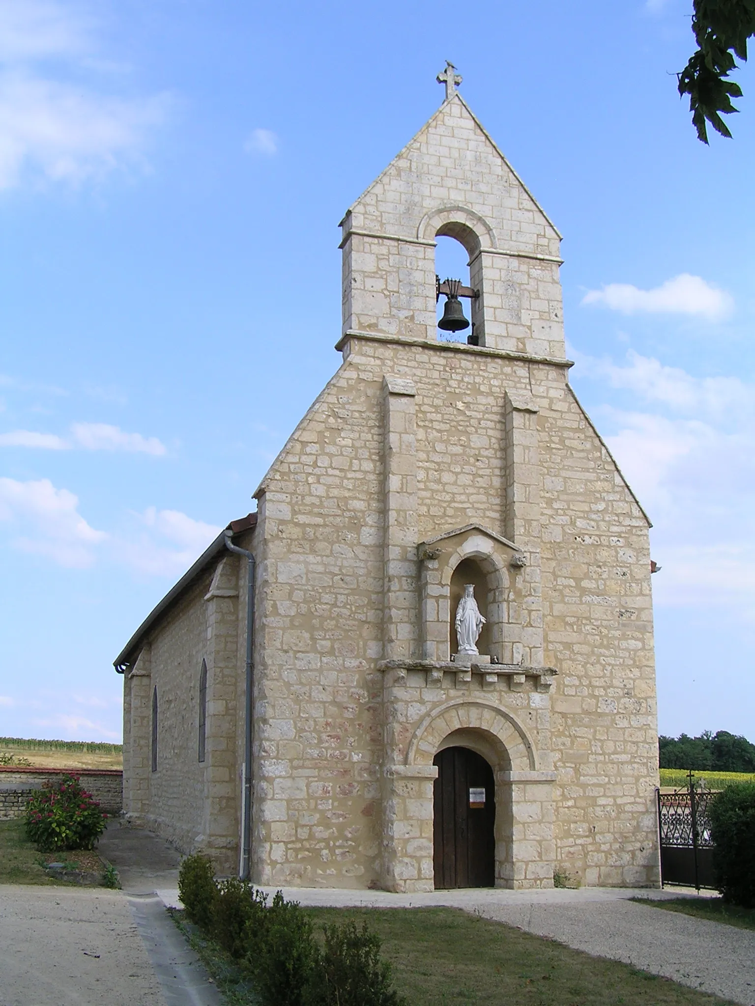 Photo showing: église de Saint-Martin-du-Clocher