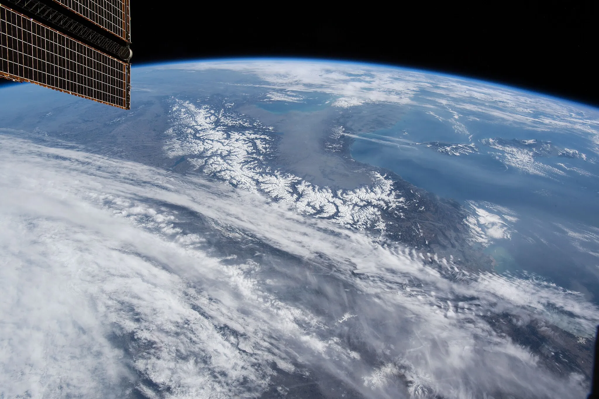 Photo showing: View of Earth taken during ISS Expedition 42.