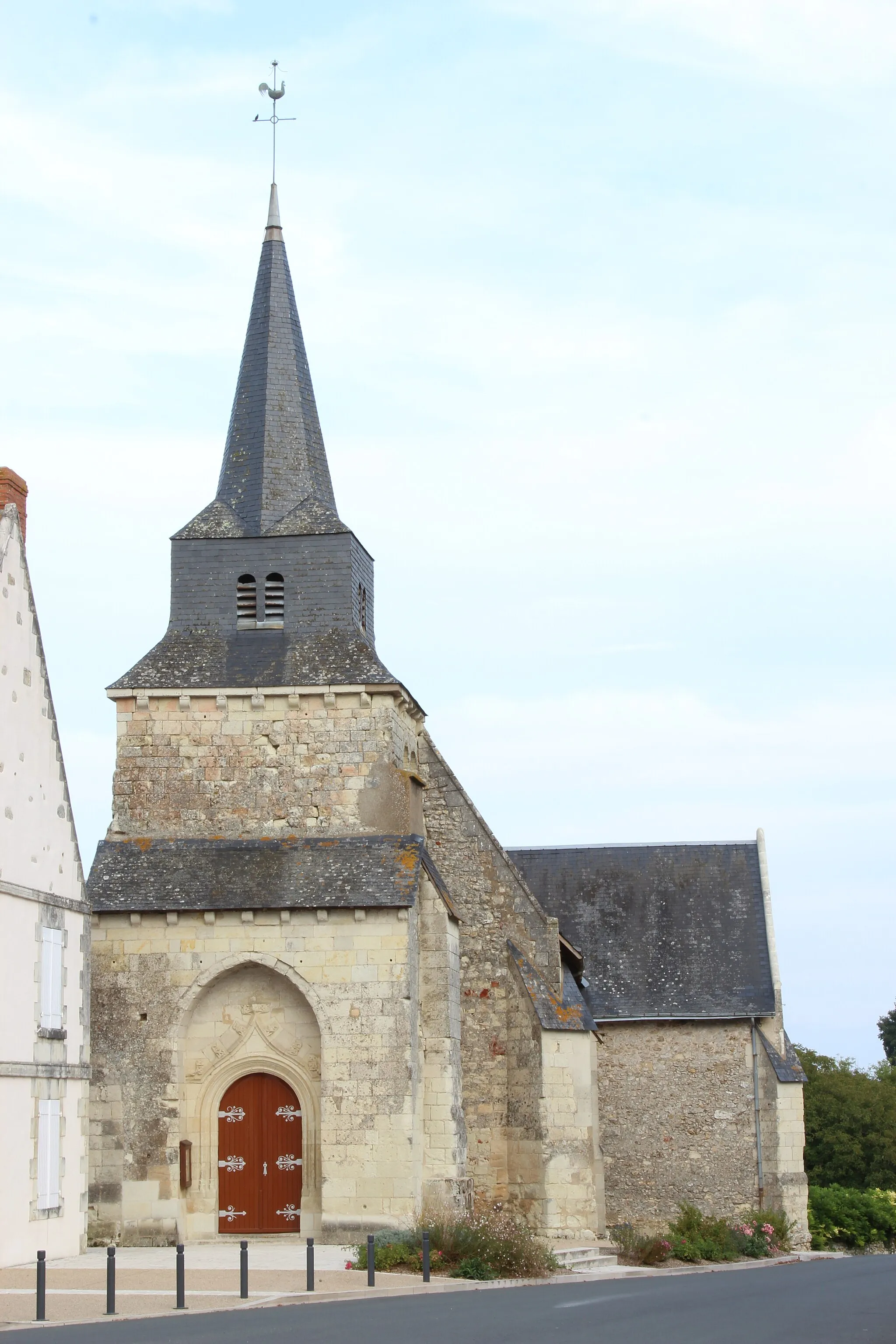 Photo showing: Église Saint-Rémi de Leigné-les-Bois